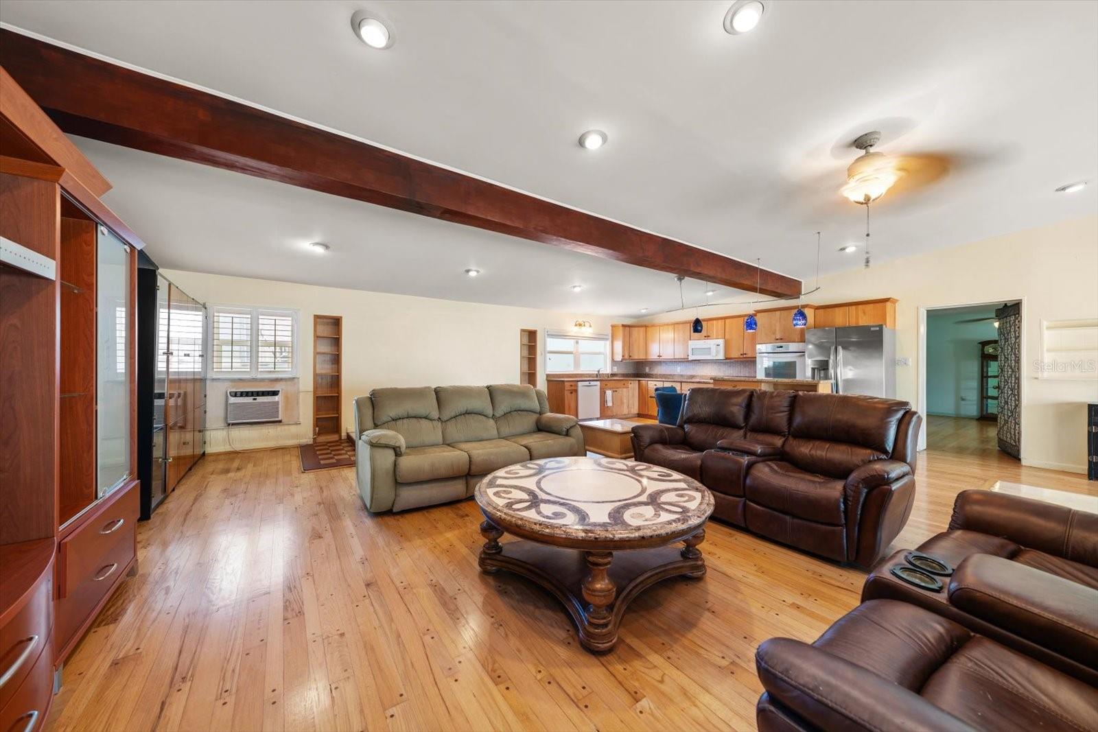40 77TH AVE, TREASURE ISLAND, FL, 33706
