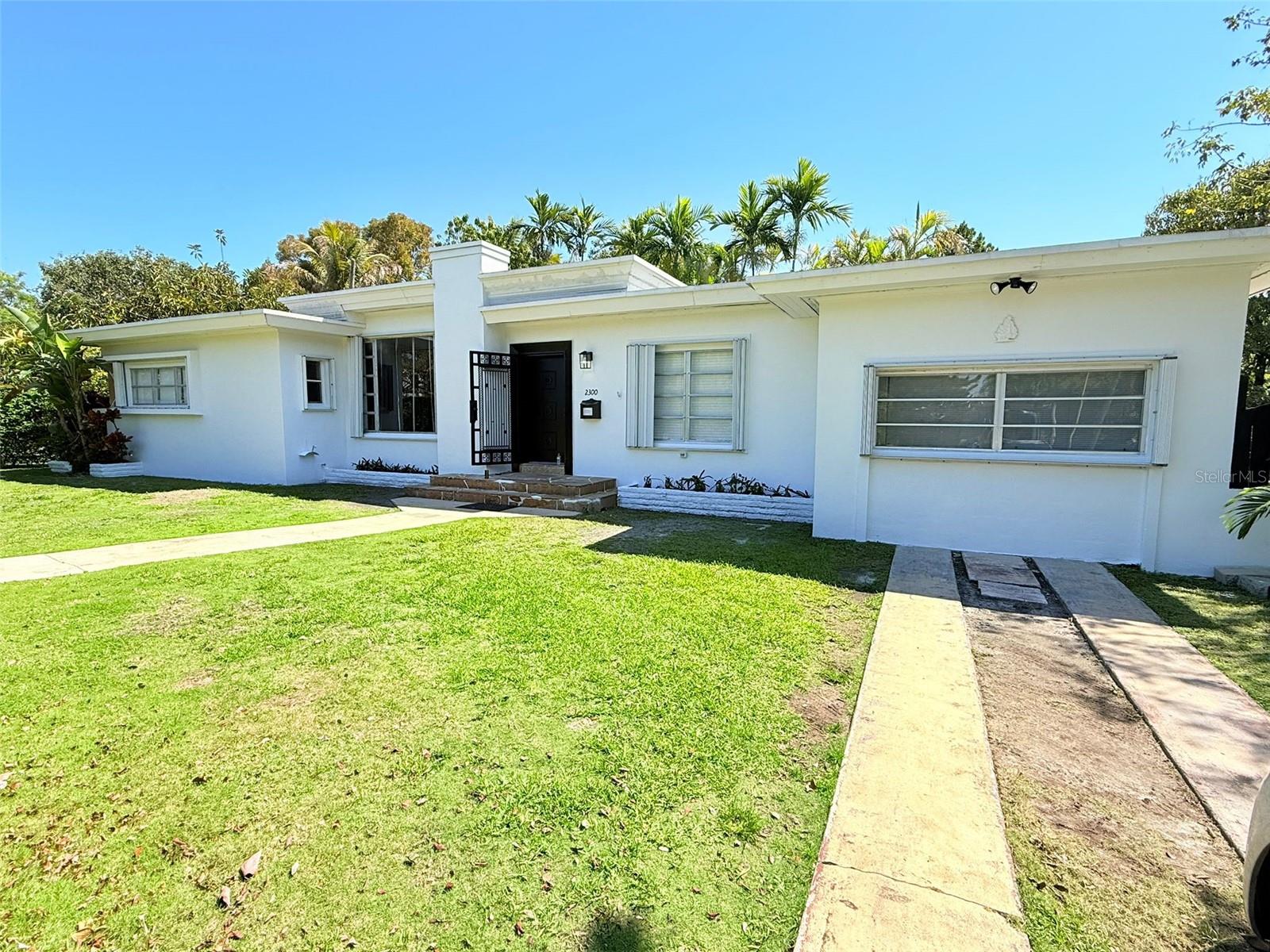 2300 SW 24 ST, MIAMI, FL, 33145