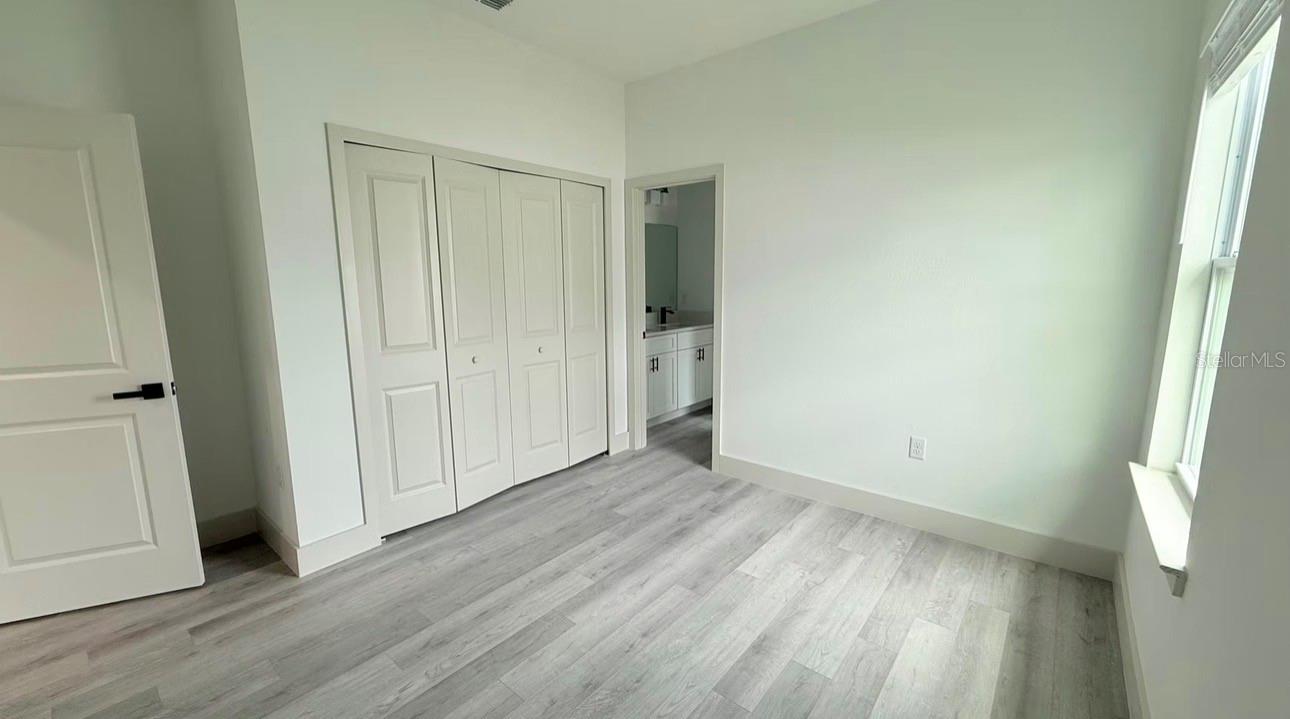 2120 POINCIANA DR, INDIAN LAKE ESTATES, FL, 33855