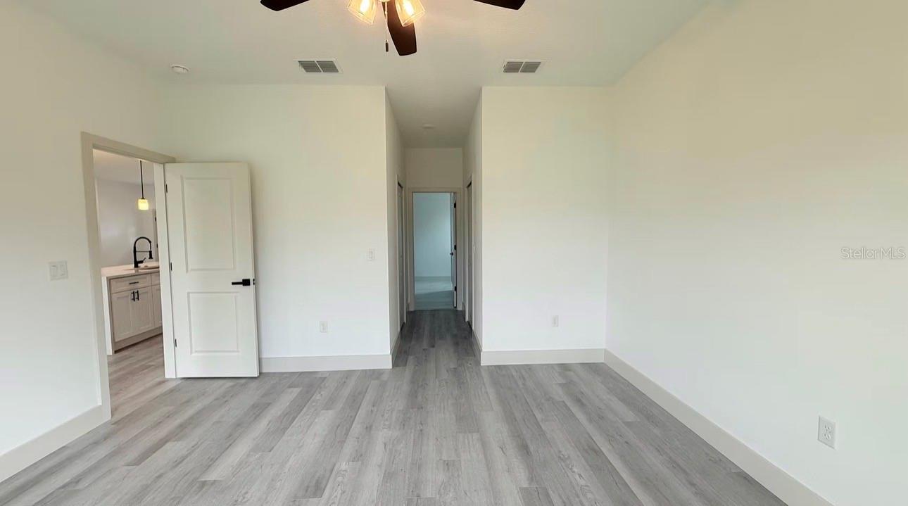 2120 POINCIANA DR, INDIAN LAKE ESTATES, FL, 33855
