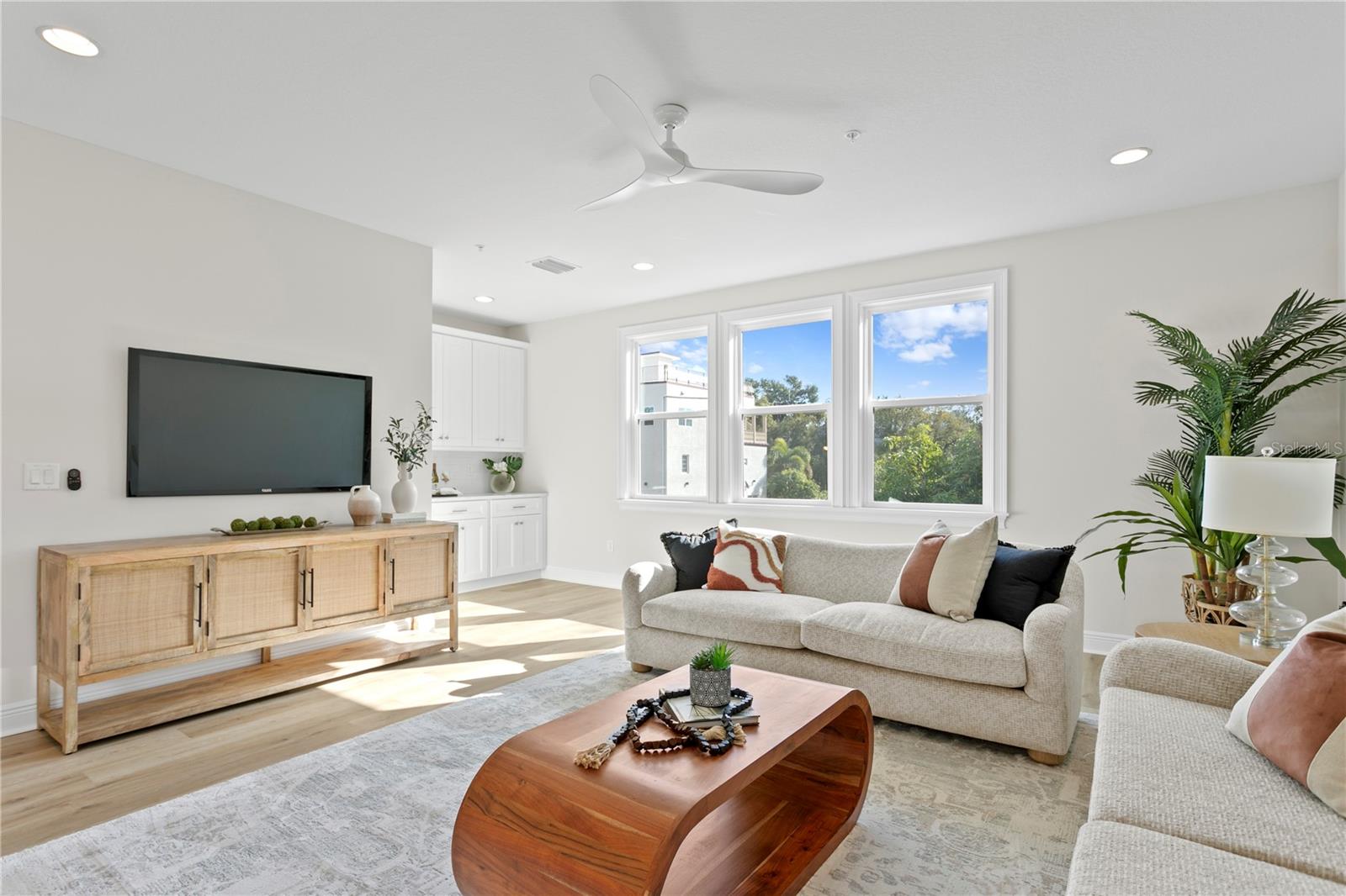 208 W FRANCES AVE #3, TAMPA, FL, 33602