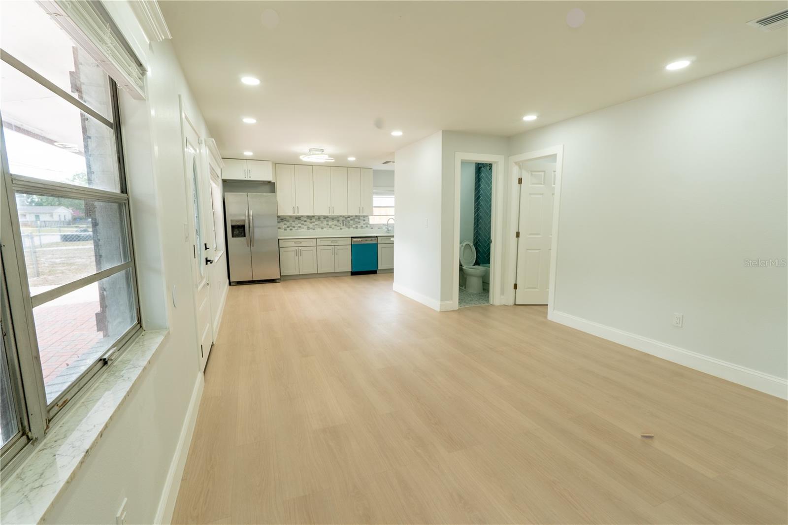 4203 FAWN CIR, TAMPA, FL, 33610