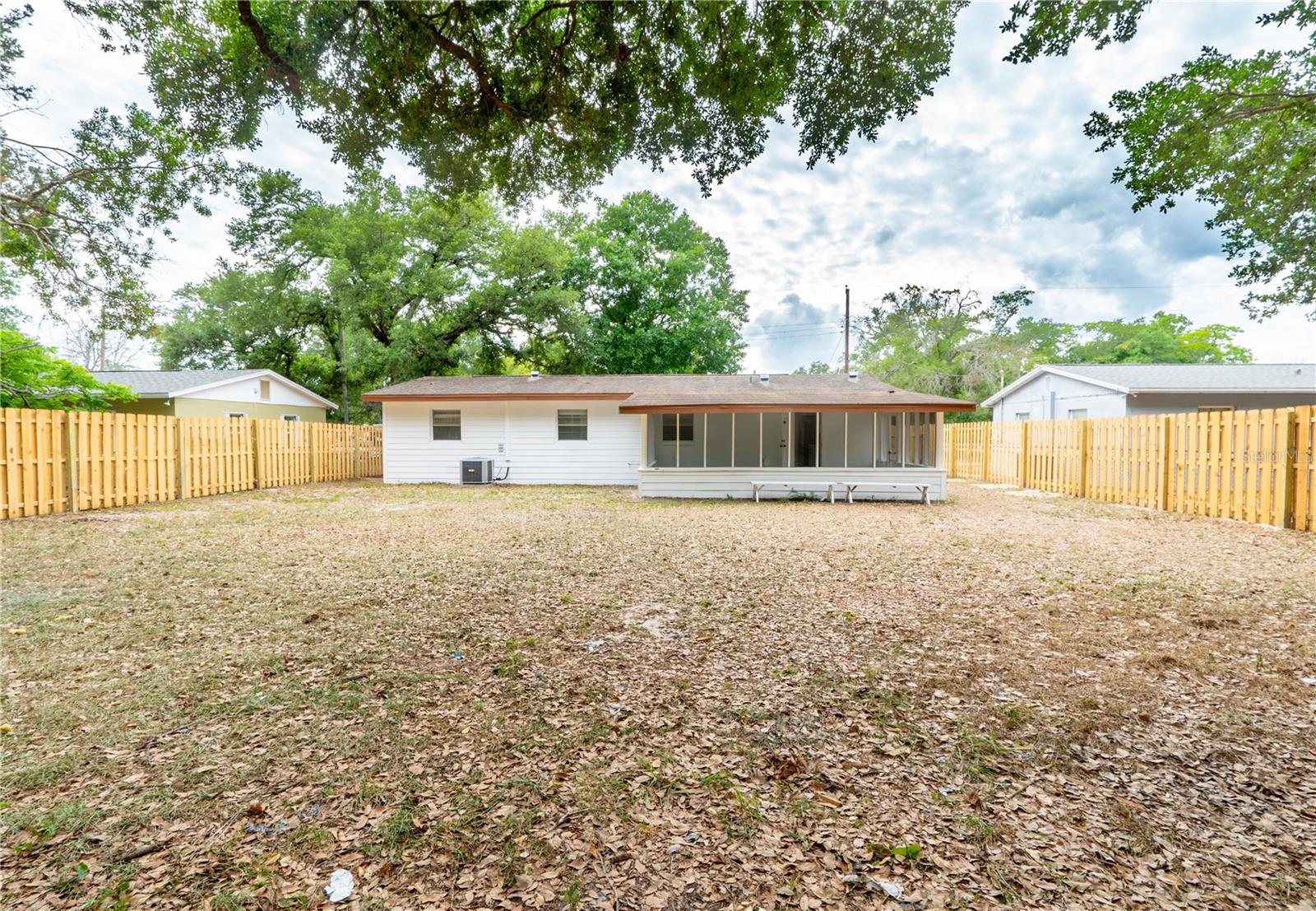 4203 FAWN CIR, TAMPA, FL, 33610