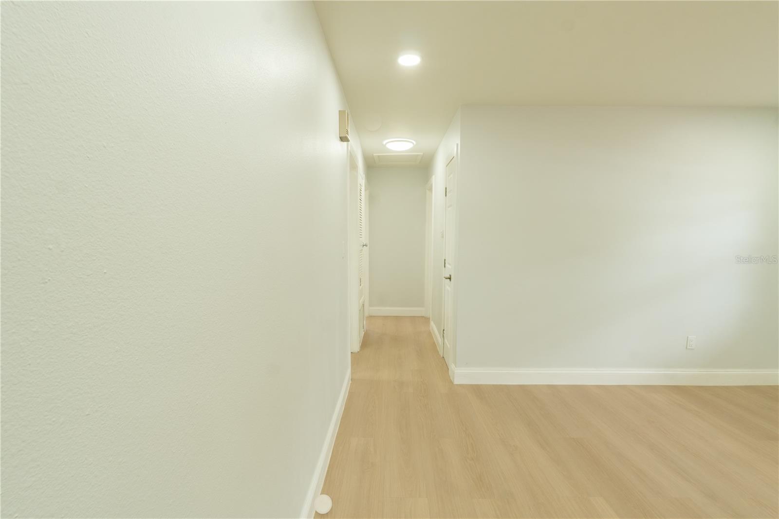 4203 FAWN CIR, TAMPA, FL, 33610