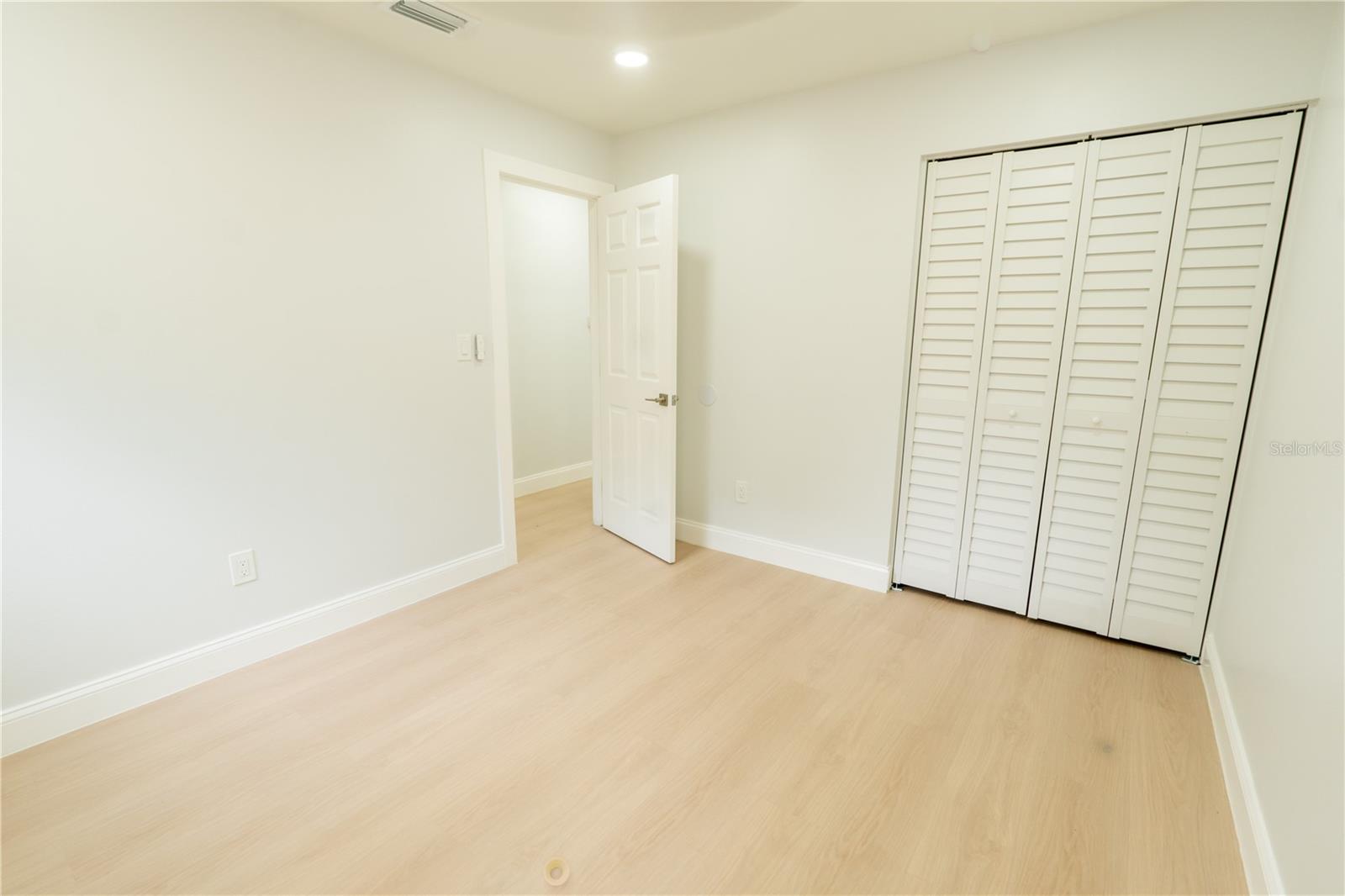 4203 FAWN CIR, TAMPA, FL, 33610