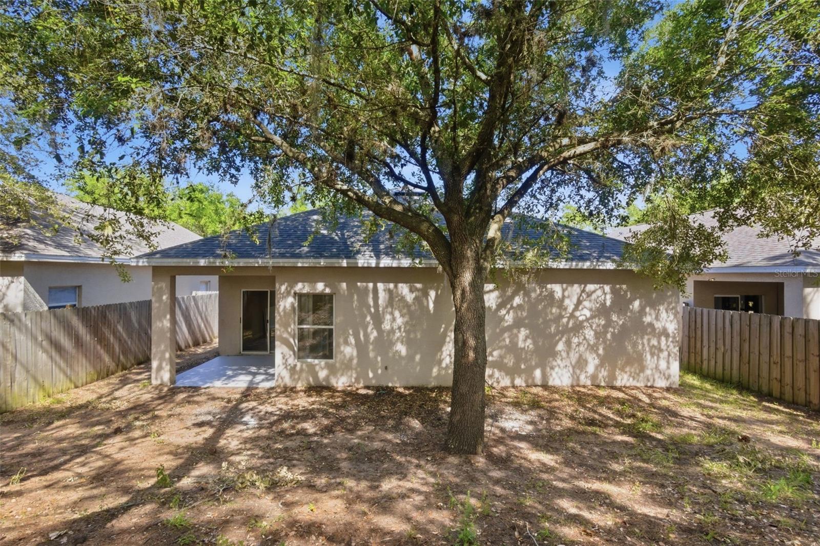 1212 LONGVILLE CIR, TAVARES, FL, 32778