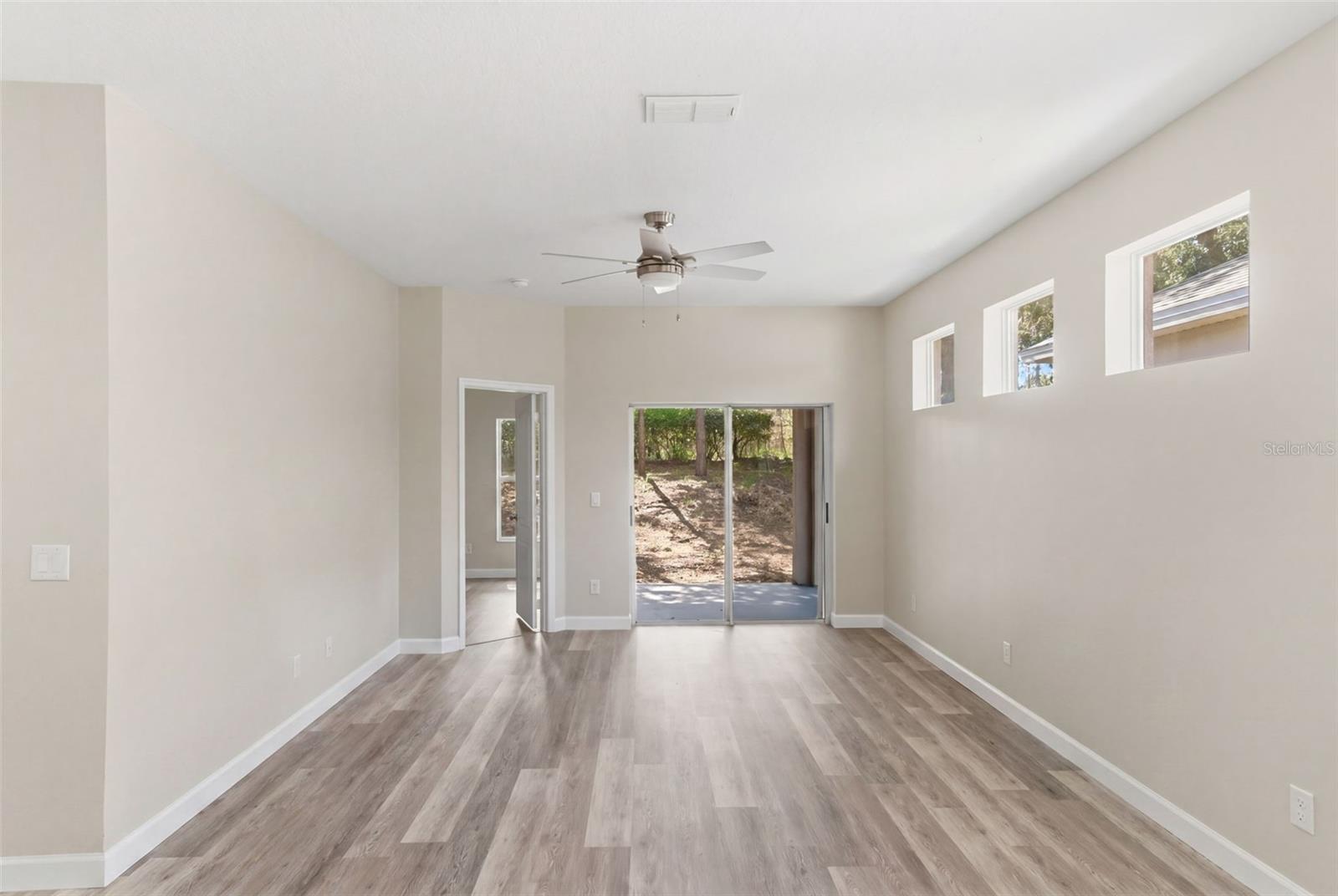 1212 LONGVILLE CIR, TAVARES, FL, 32778