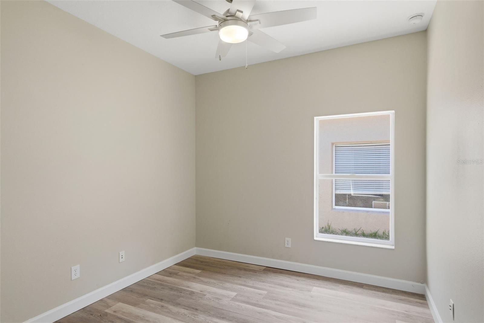 1212 LONGVILLE CIR, TAVARES, FL, 32778