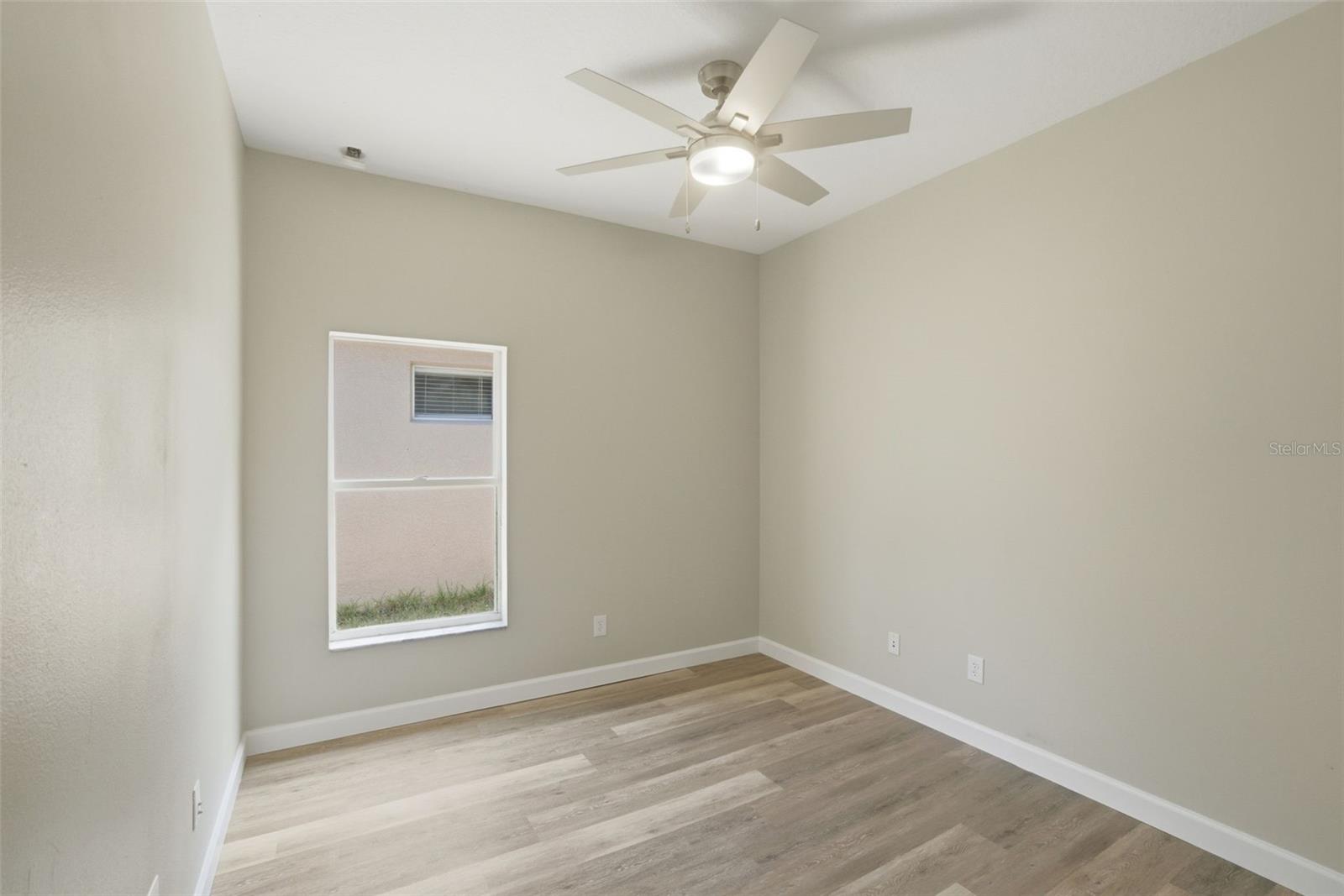 1212 LONGVILLE CIR, TAVARES, FL, 32778
