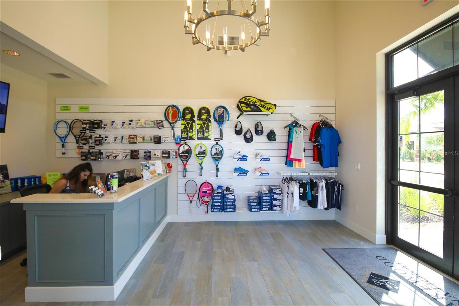 18008 GAWTHROP DR #401, BRADENTON, FL, 34211