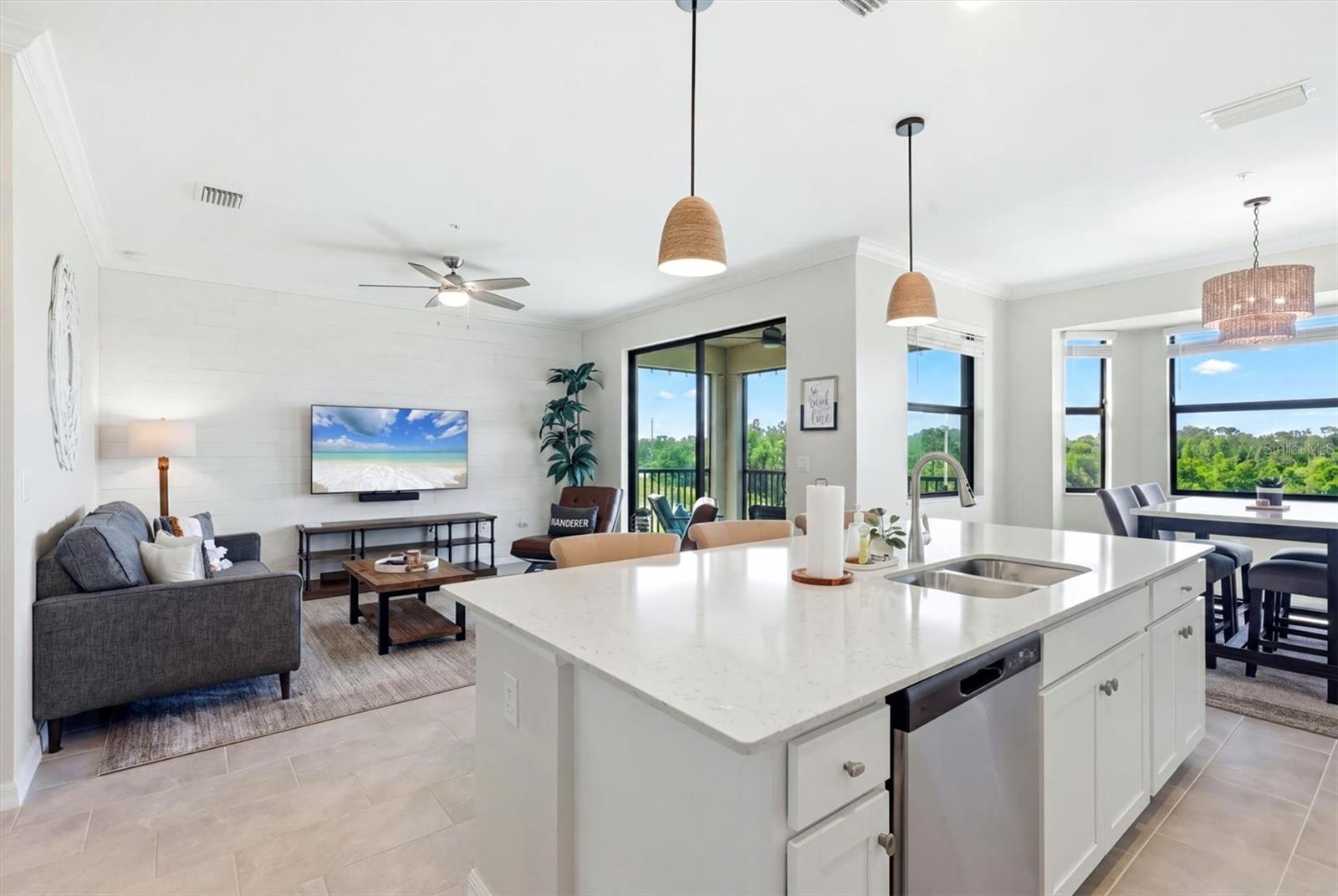 18008 GAWTHROP DR #401, BRADENTON, FL, 34211