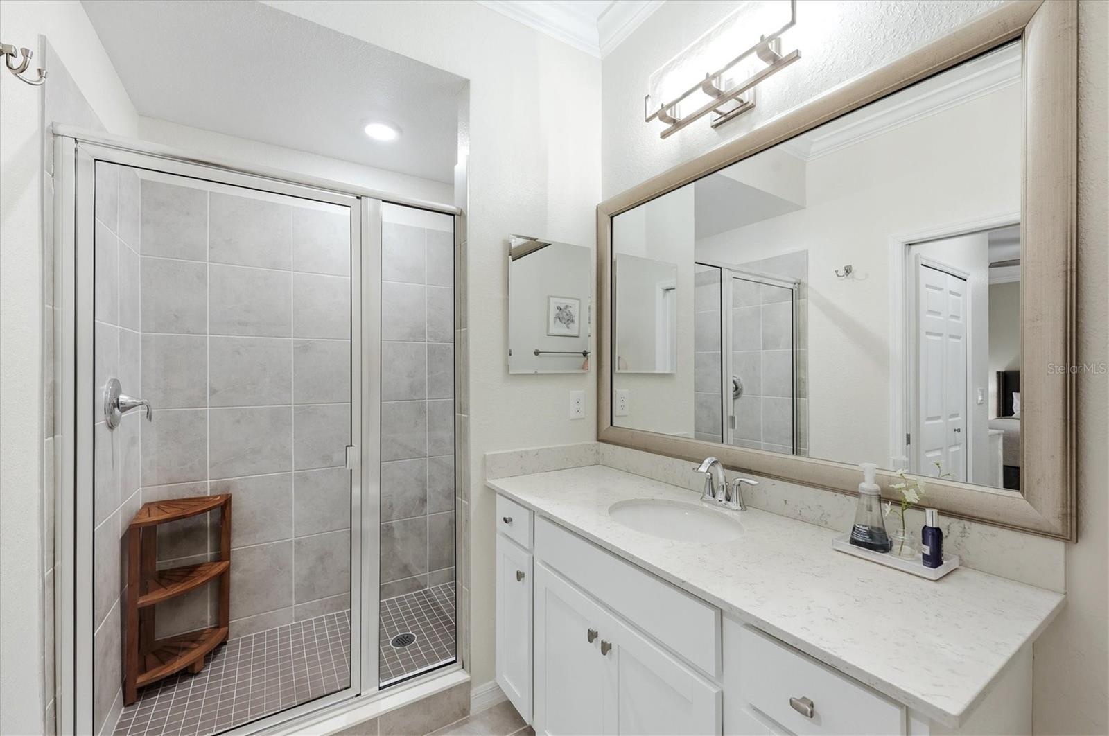 18008 GAWTHROP DR #401, BRADENTON, FL, 34211