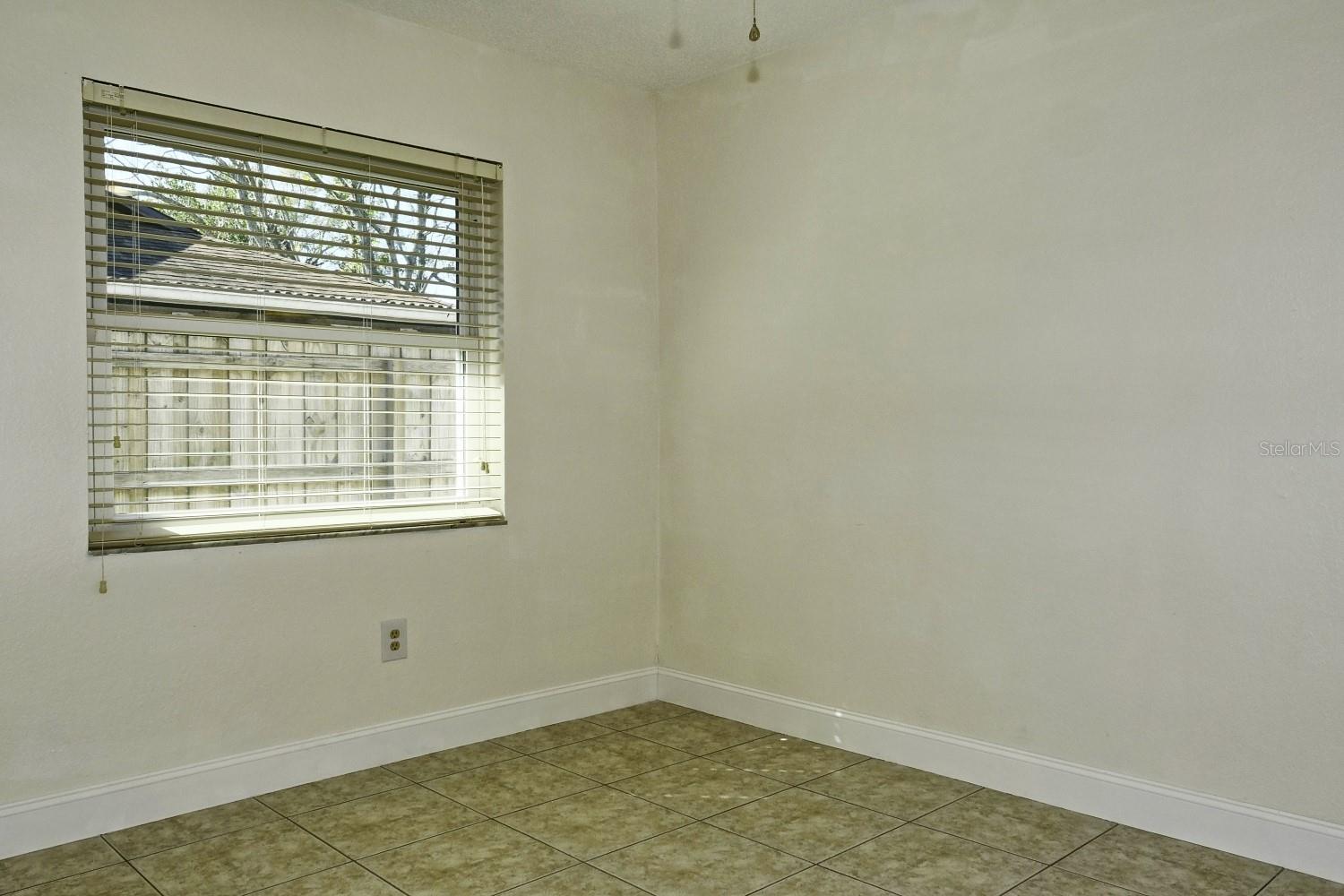 1382 HENDREN DR, ORLANDO, FL, 32807
