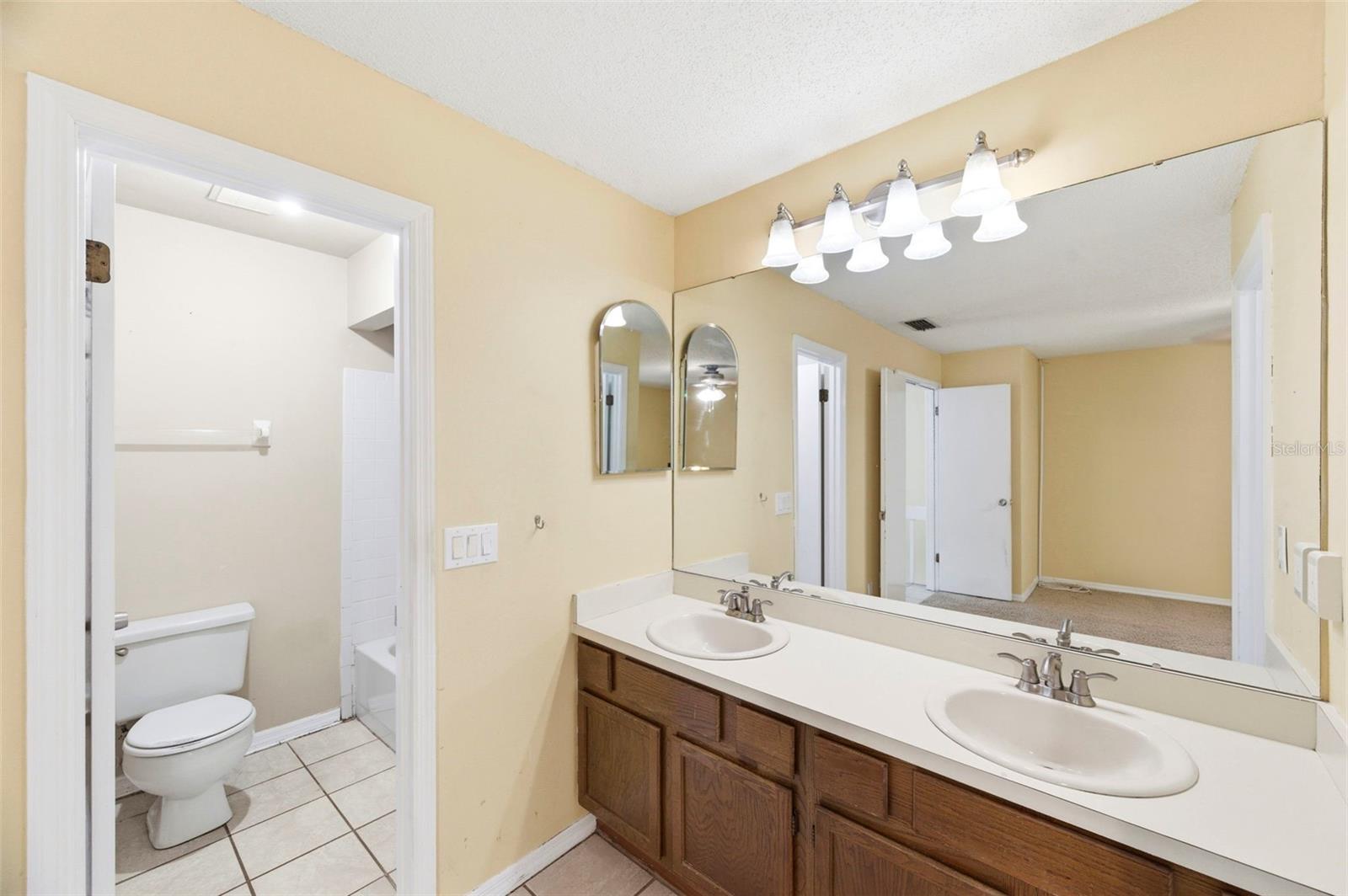 4012 HUXFORD CT, TAMPA, FL, 33624