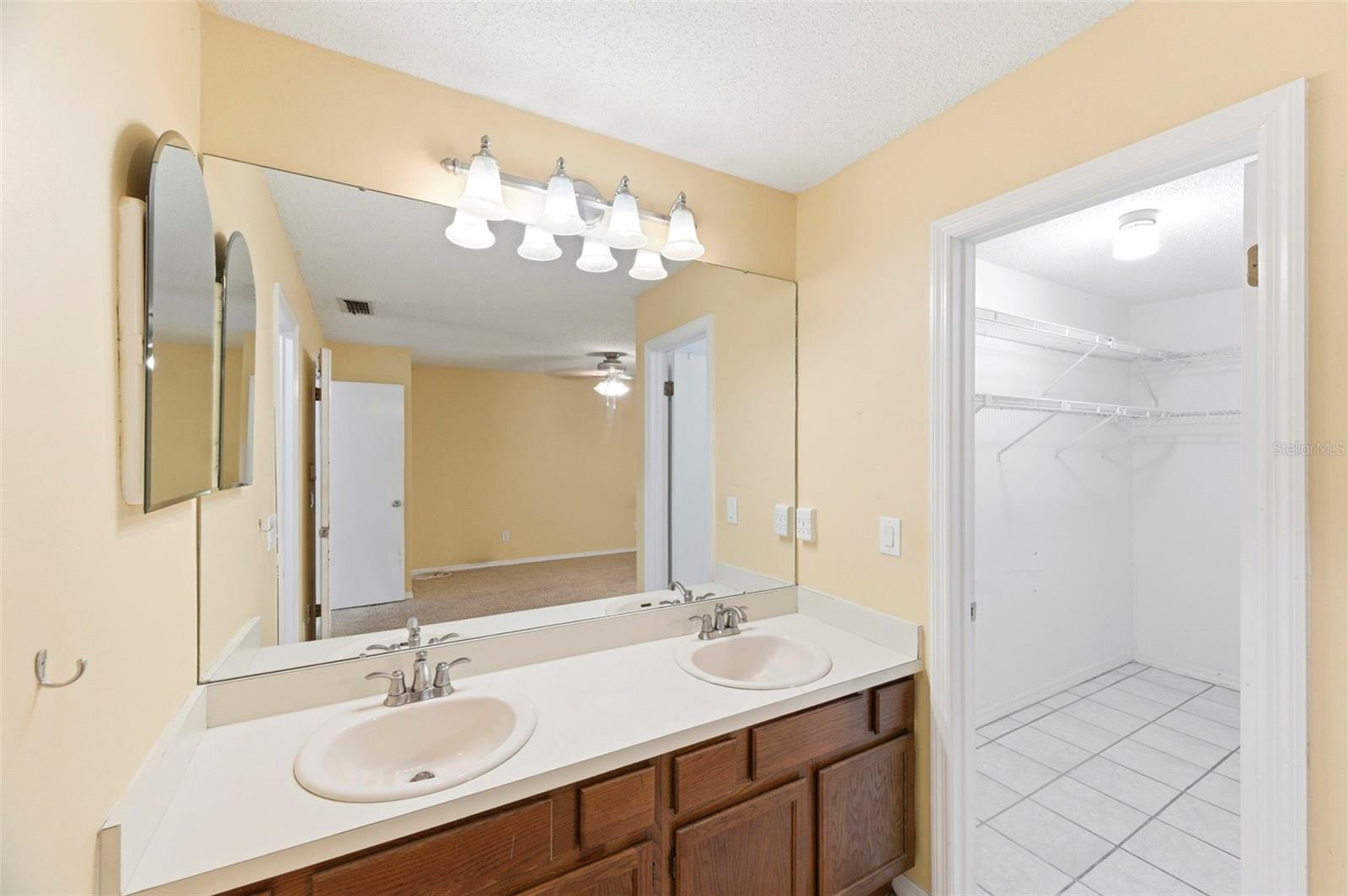 4012 HUXFORD CT, TAMPA, FL, 33624