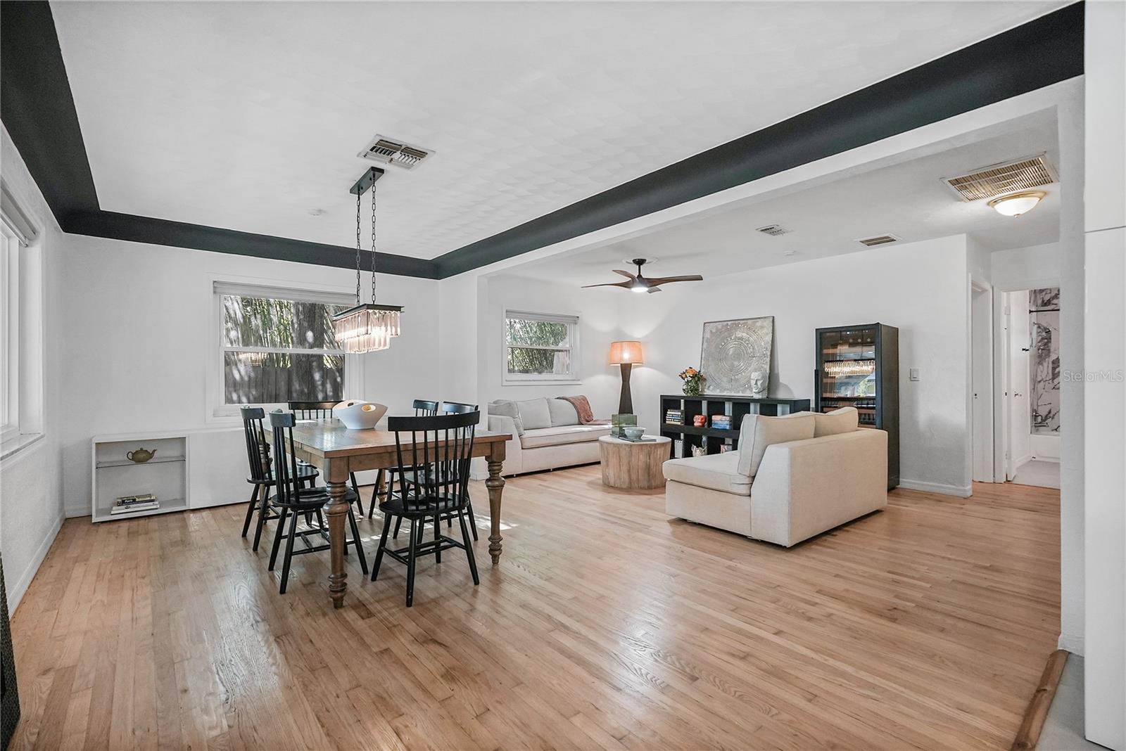 3027 BURLINGTON AVE N, ST PETERSBURG, FL, 33713
