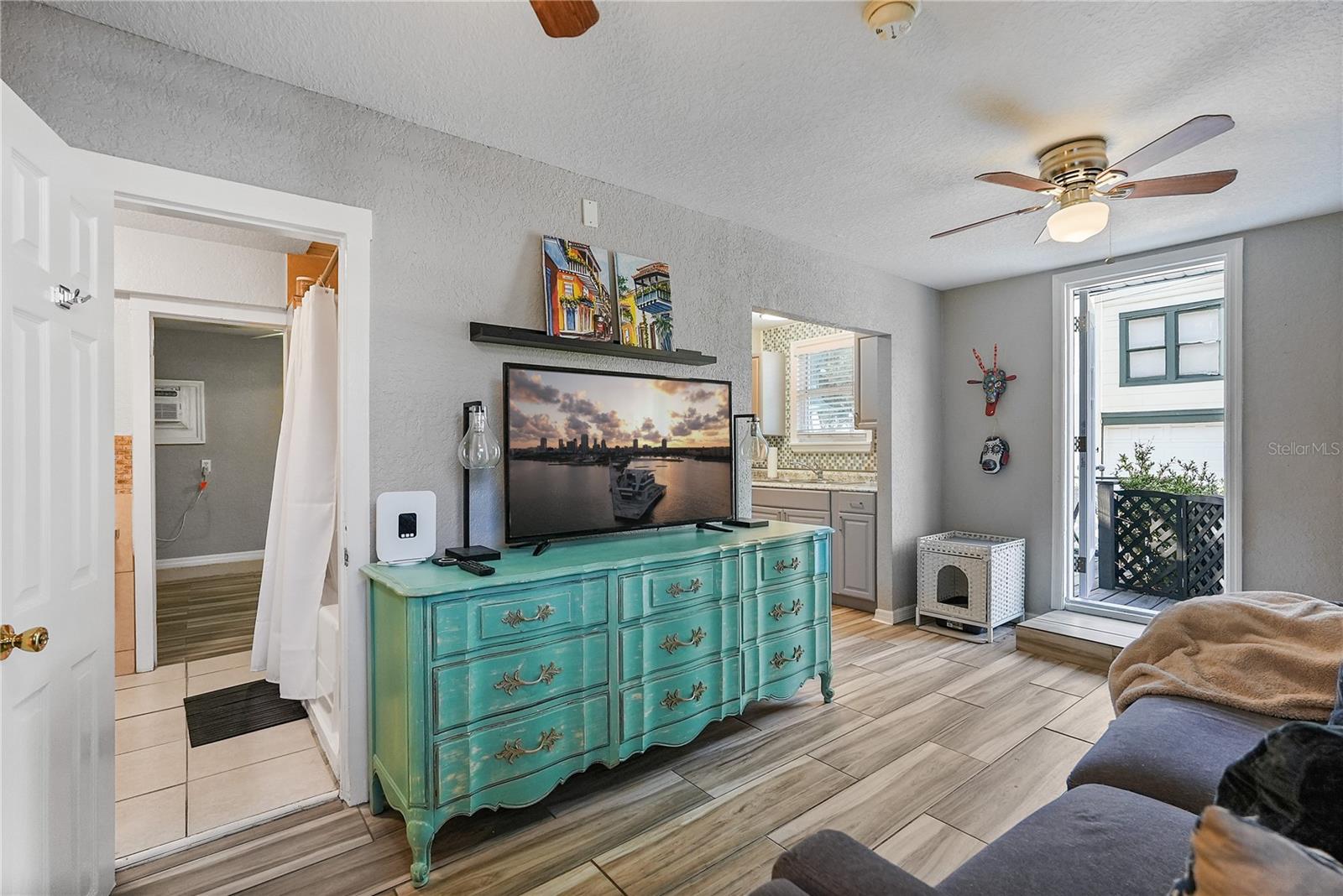 3027 BURLINGTON AVE N, ST PETERSBURG, FL, 33713