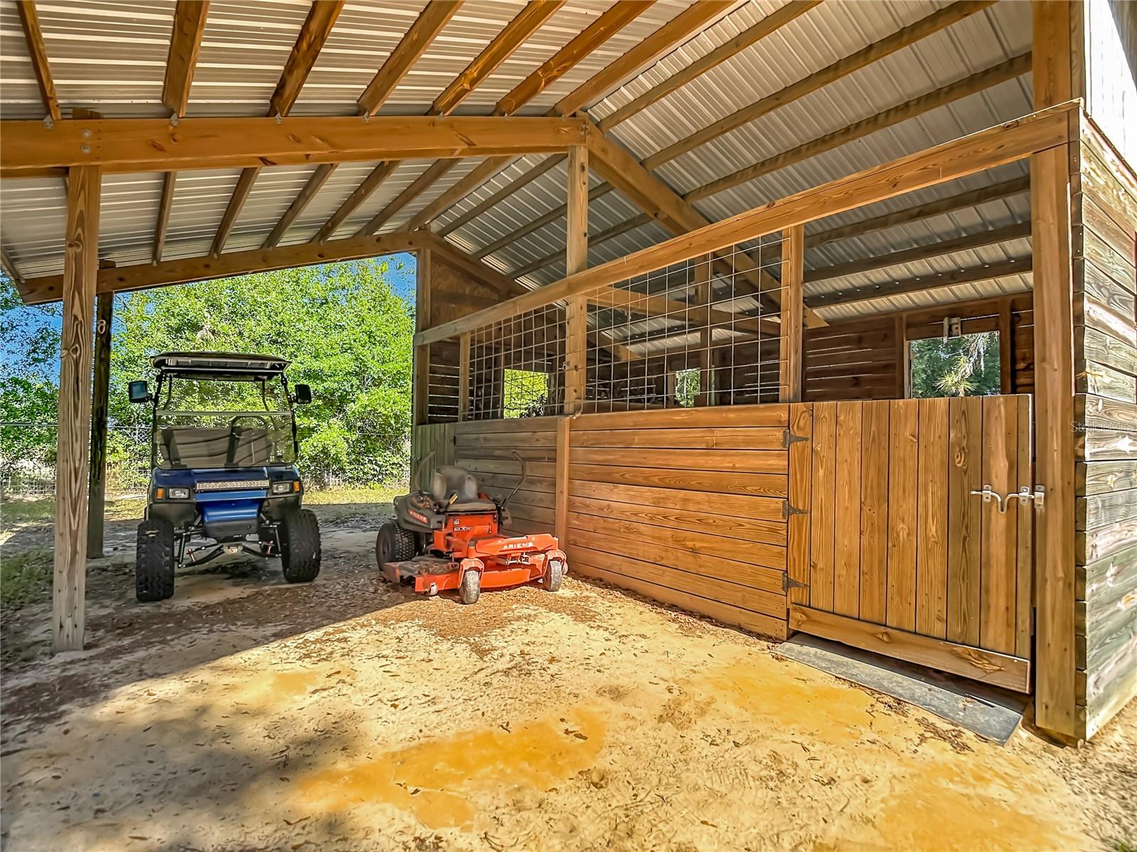 7104 QUAIL HOLLOW BLVD, WESLEY CHAPEL, FL, 33544