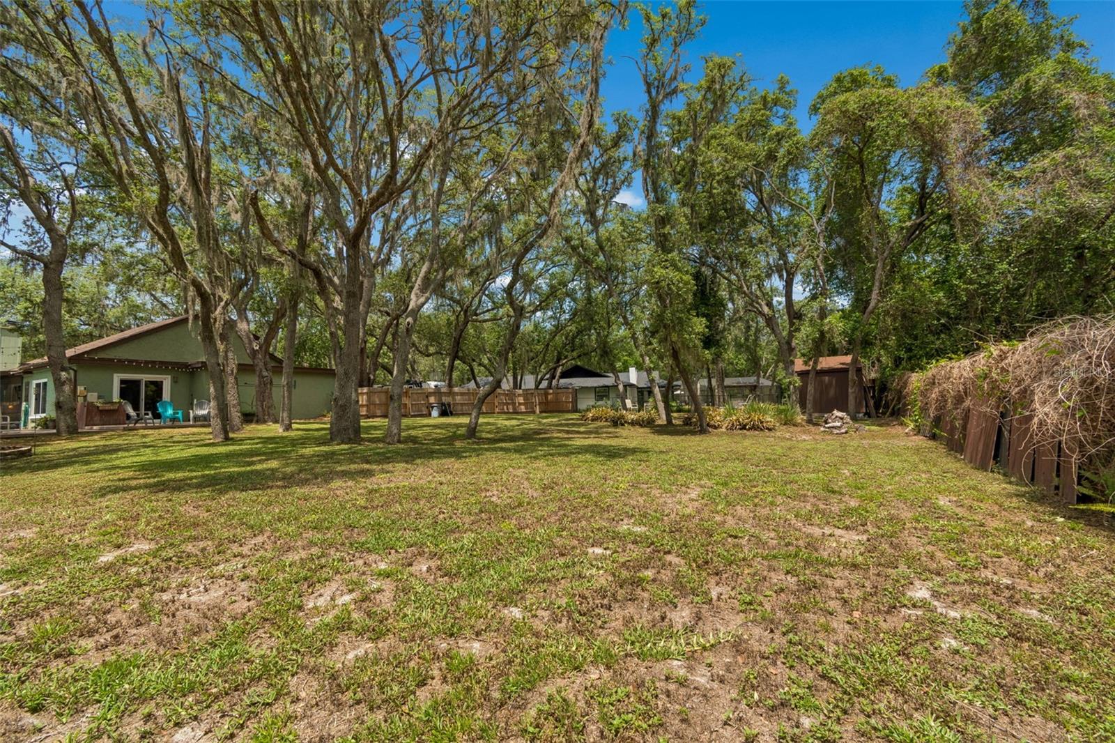 2525 VICTARRA CIR, LUTZ, FL, 33559