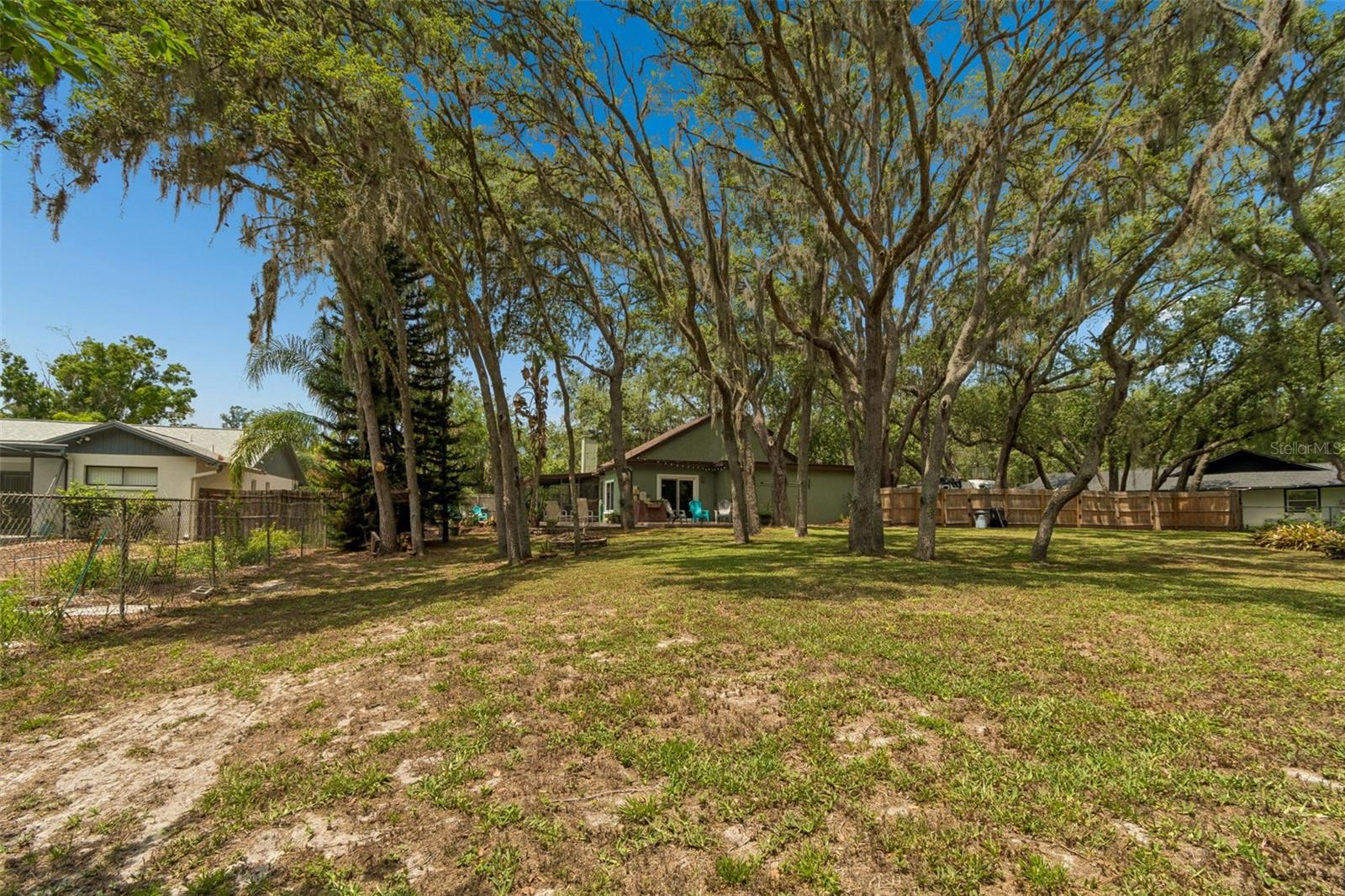2525 VICTARRA CIR, LUTZ, FL, 33559