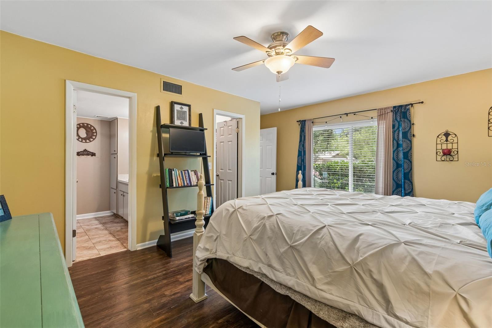 2525 VICTARRA CIR, LUTZ, FL, 33559