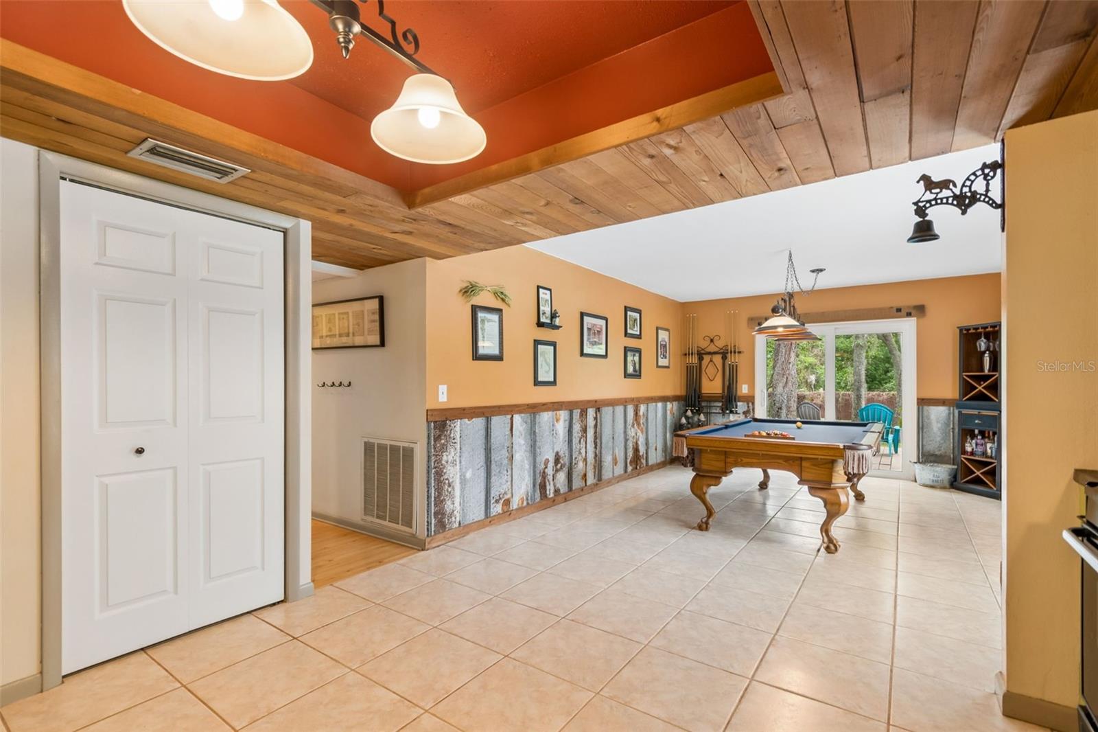 2525 VICTARRA CIR, LUTZ, FL, 33559