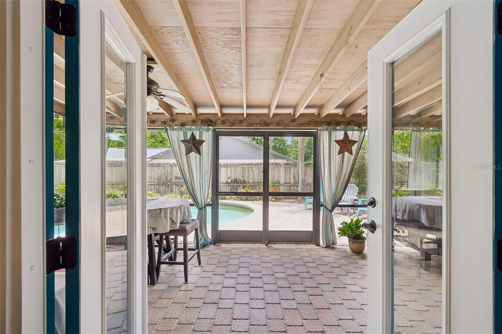 2525 VICTARRA CIR, LUTZ, FL, 33559
