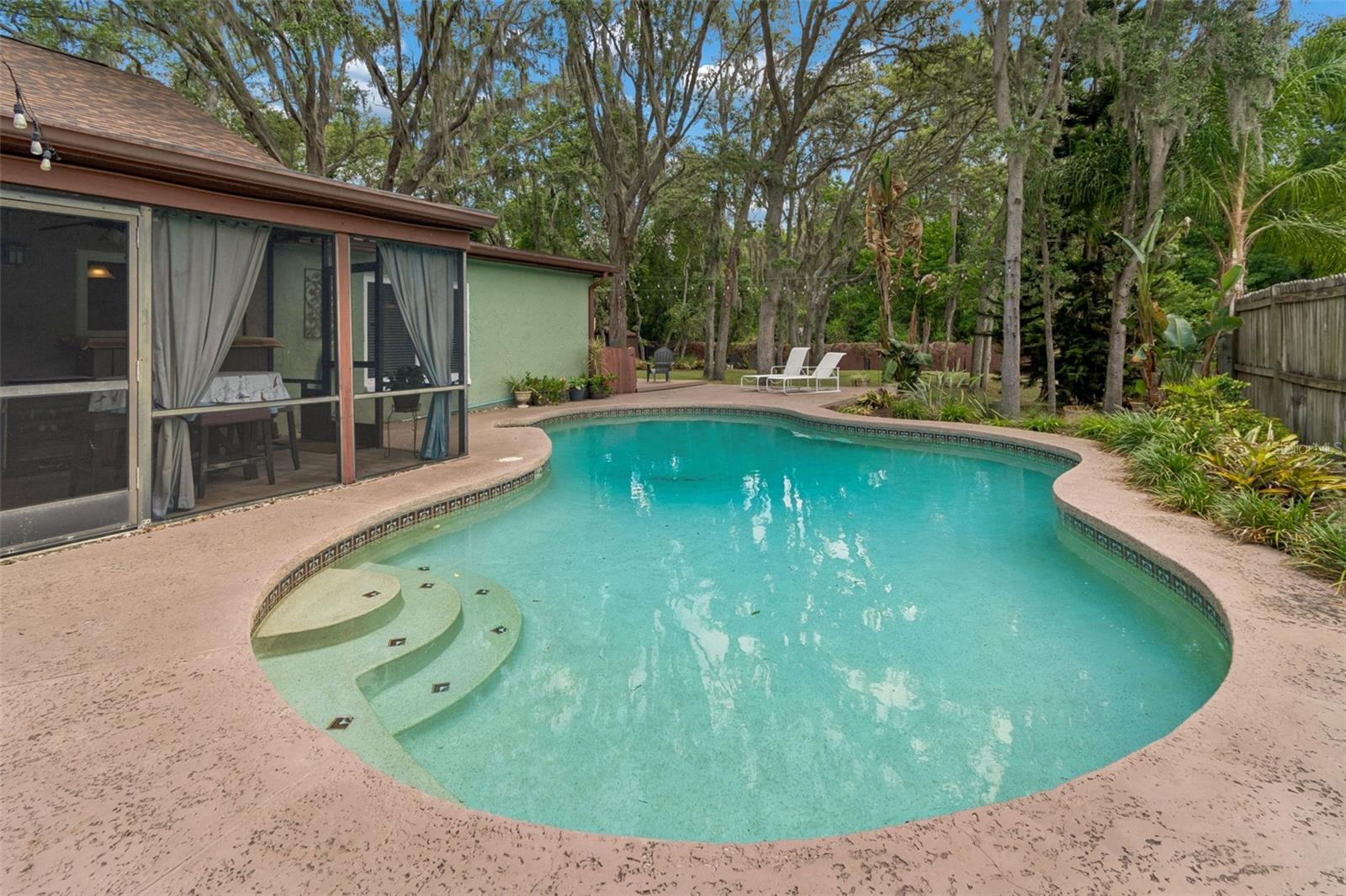 2525 VICTARRA CIR, LUTZ, FL, 33559
