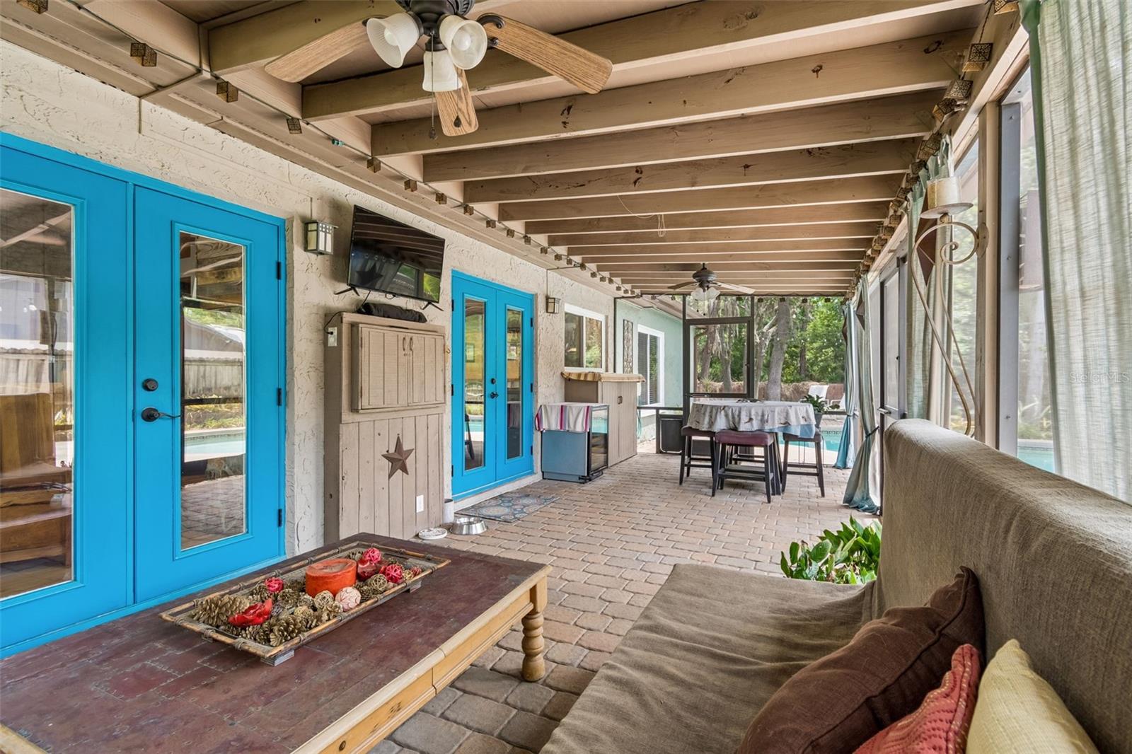 2525 VICTARRA CIR, LUTZ, FL, 33559