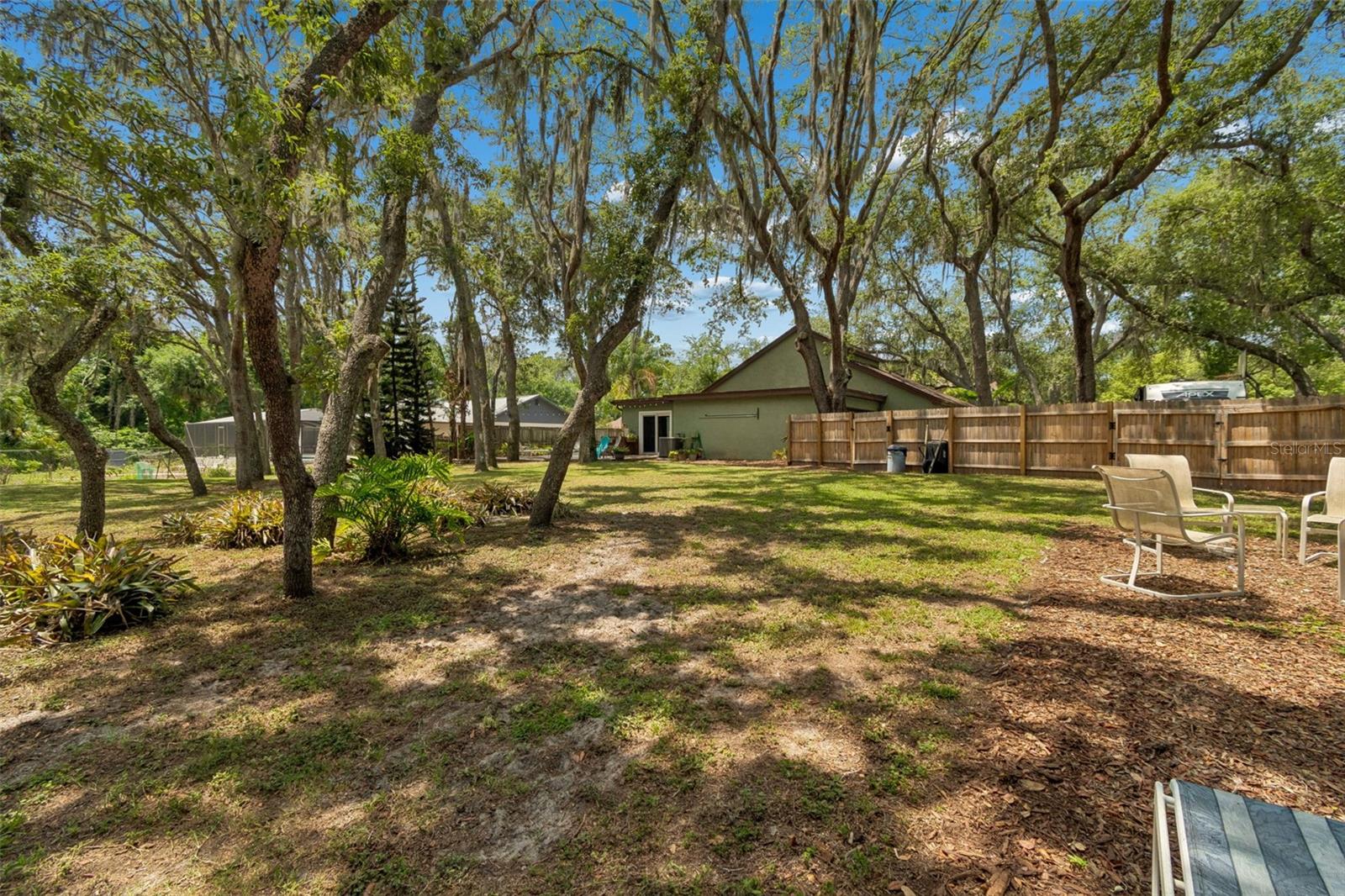 2525 VICTARRA CIR, LUTZ, FL, 33559