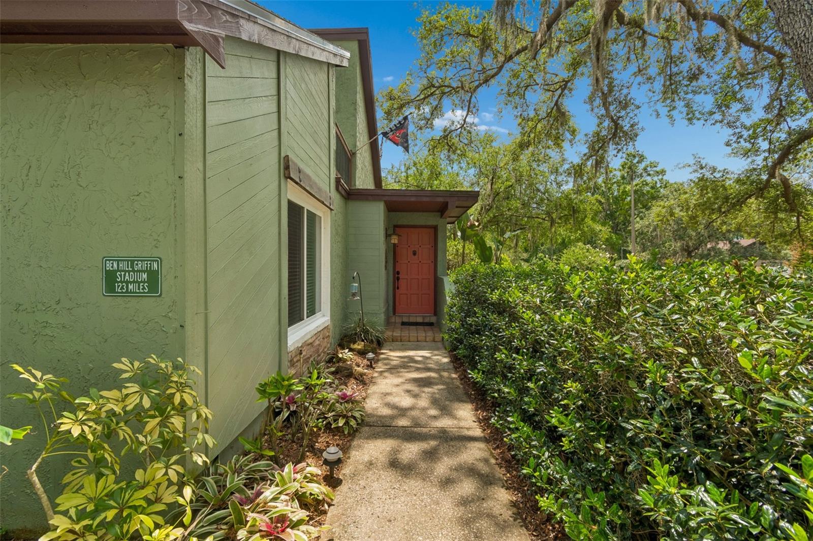 2525 VICTARRA CIR, LUTZ, FL, 33559
