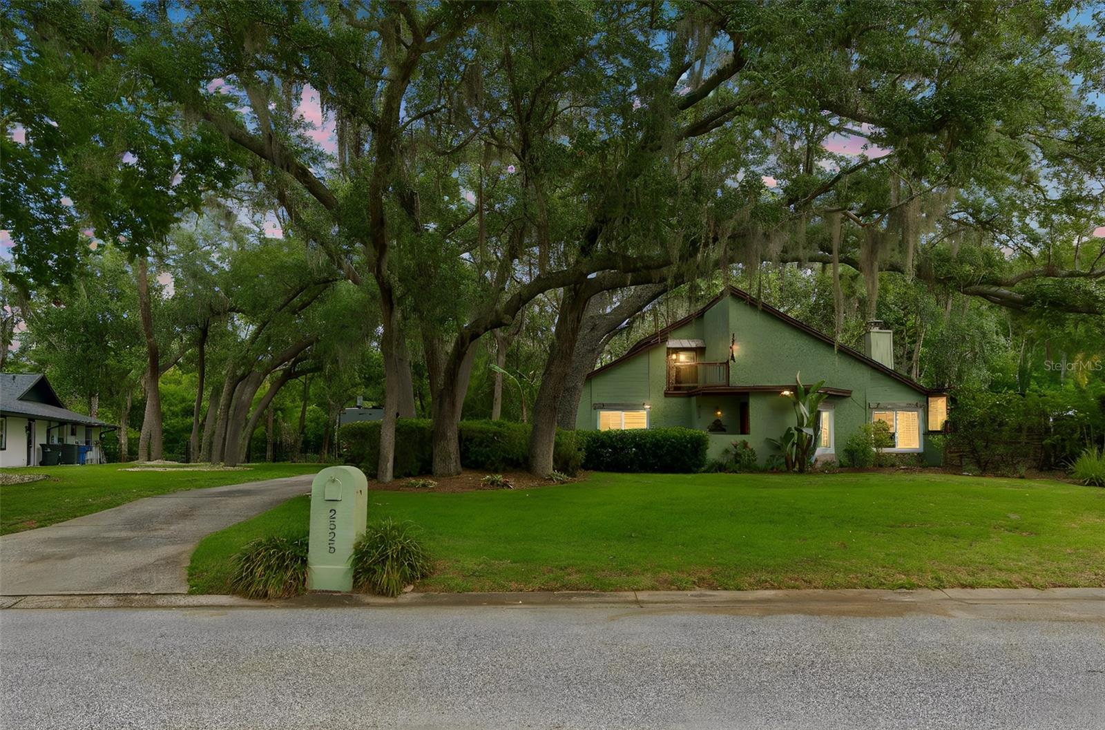 2525 VICTARRA CIR, LUTZ, FL, 33559