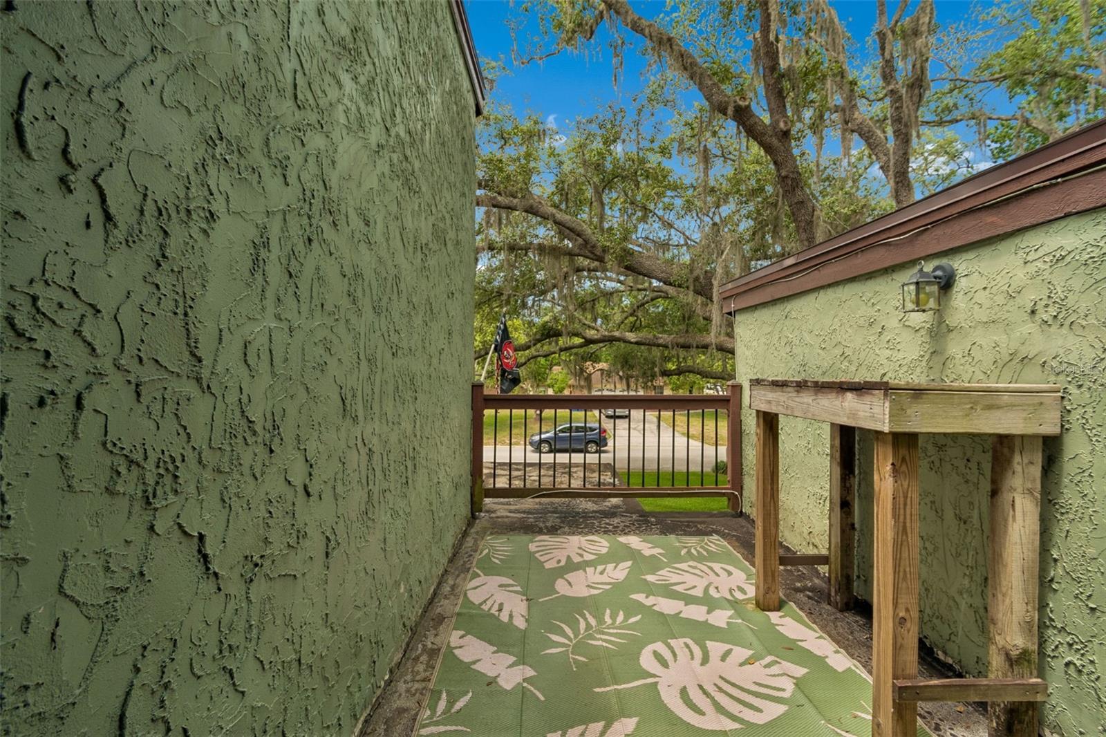 2525 VICTARRA CIR, LUTZ, FL, 33559
