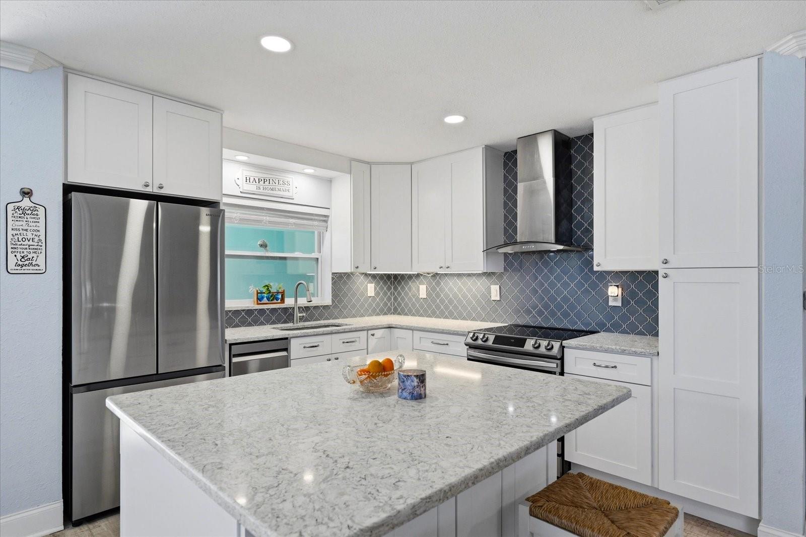 712 S GLENWOOD AVE, CLEARWATER, FL, 33756