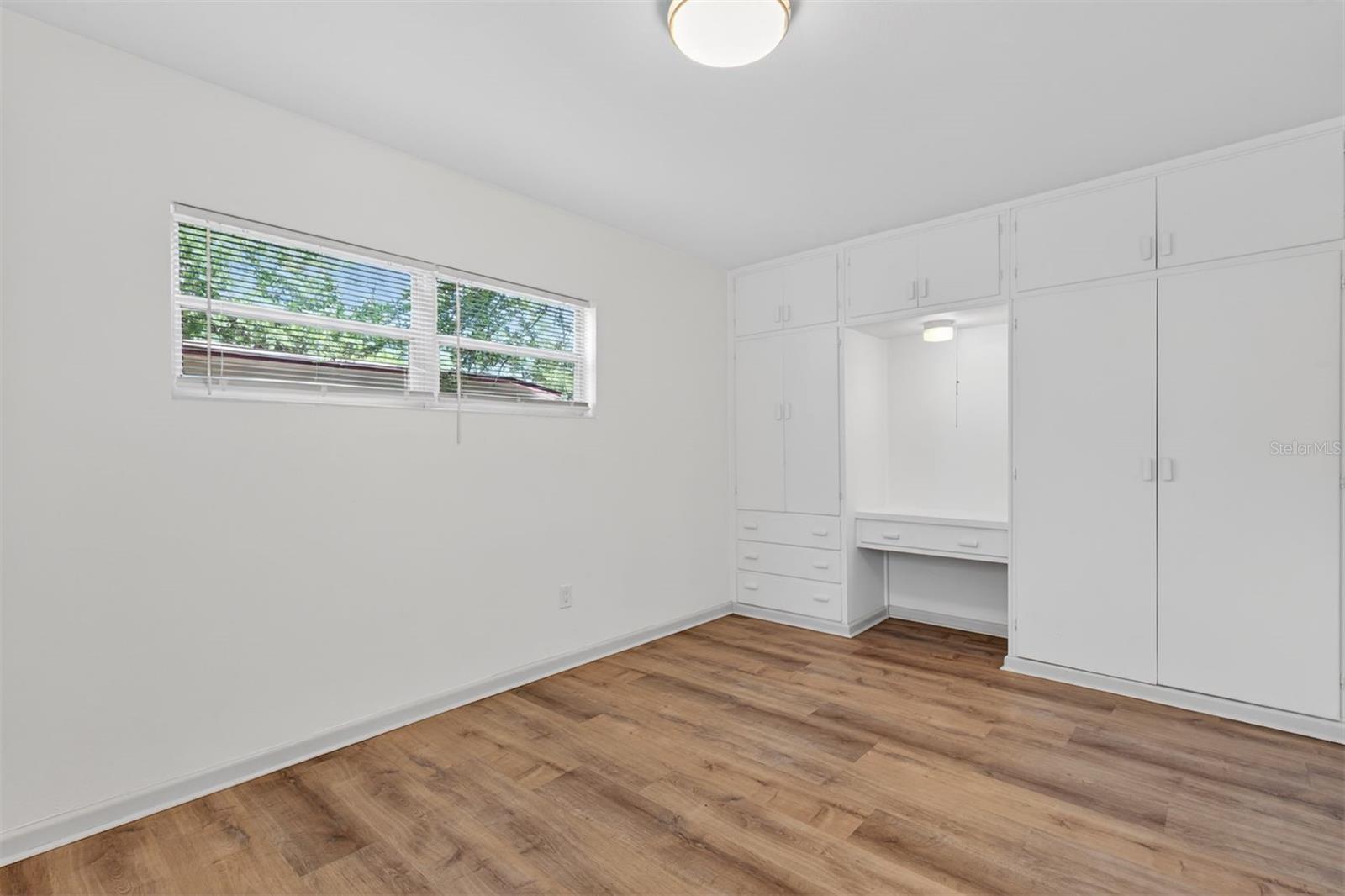 1302 NE 14TH TERRACE, GAINESVILLE, FL, 32601