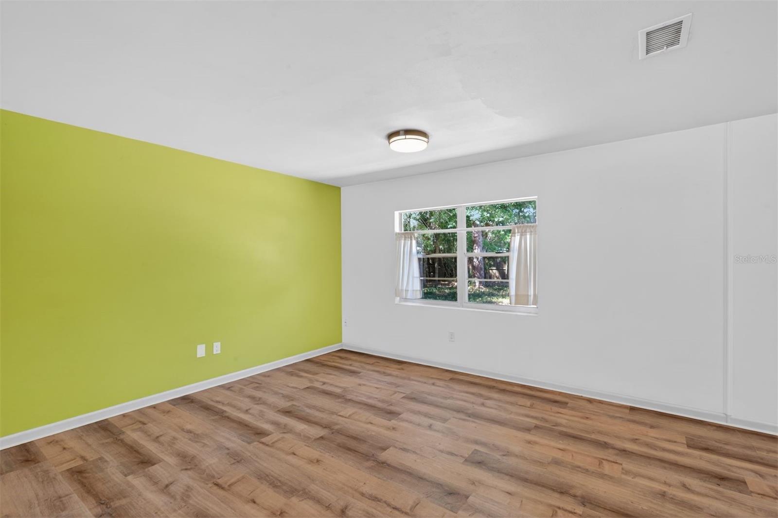 1302 NE 14TH TERRACE, GAINESVILLE, FL, 32601