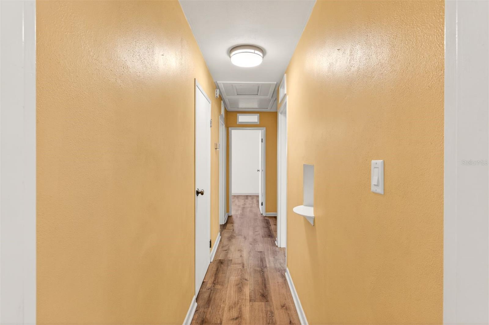 1302 NE 14TH TERRACE, GAINESVILLE, FL, 32601