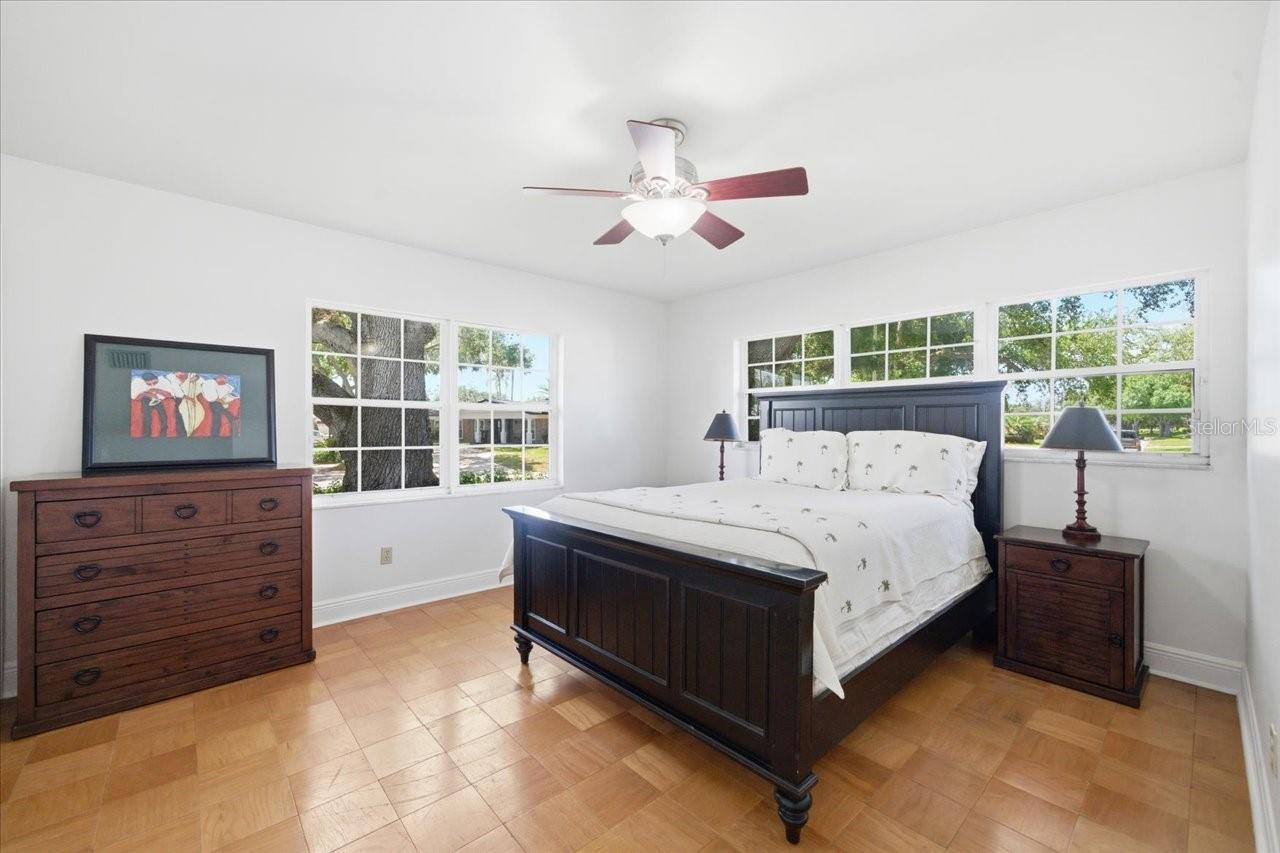 3042 SAMARA DR, TAMPA, FL, 33618