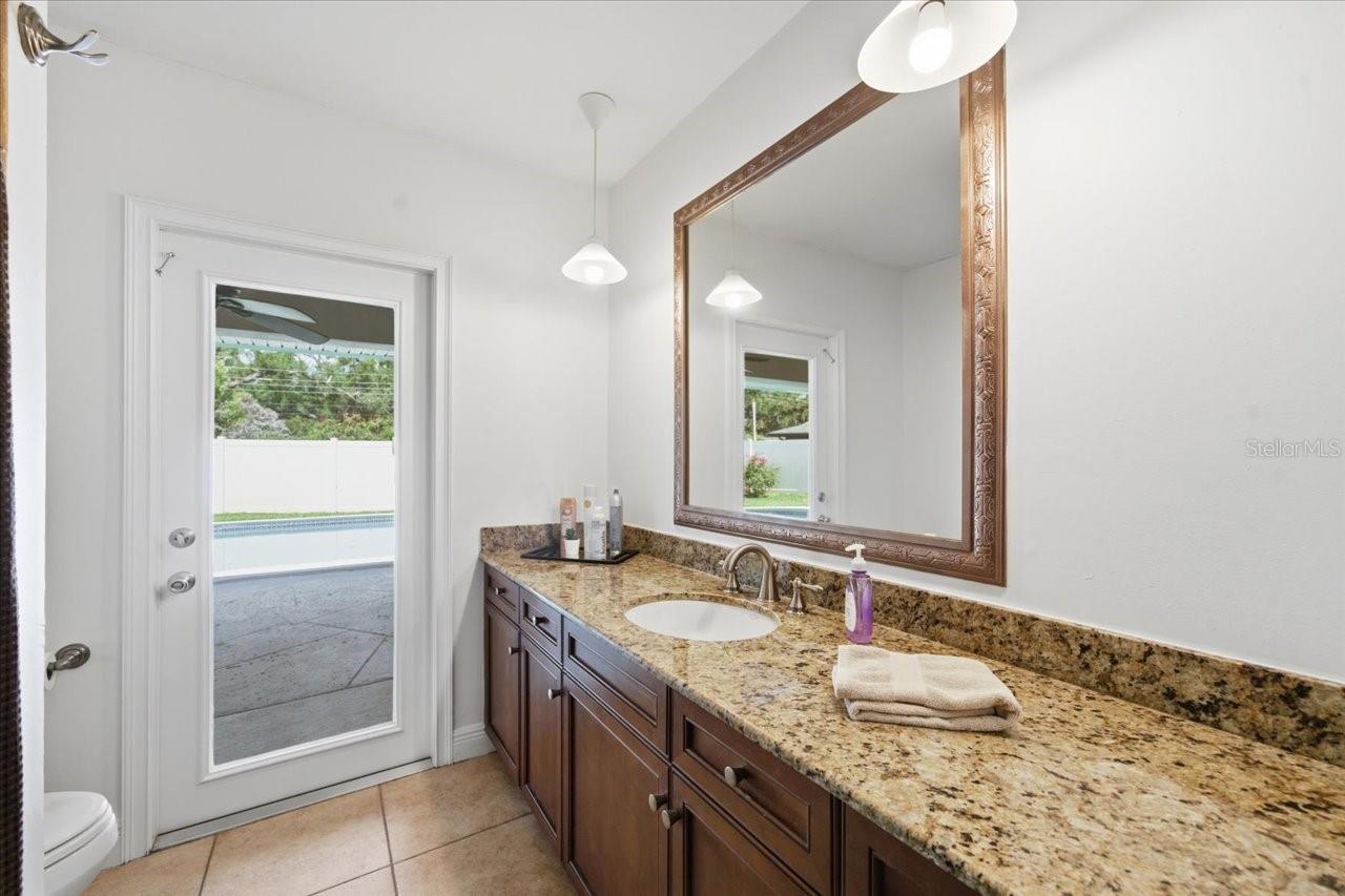 3042 SAMARA DR, TAMPA, FL, 33618