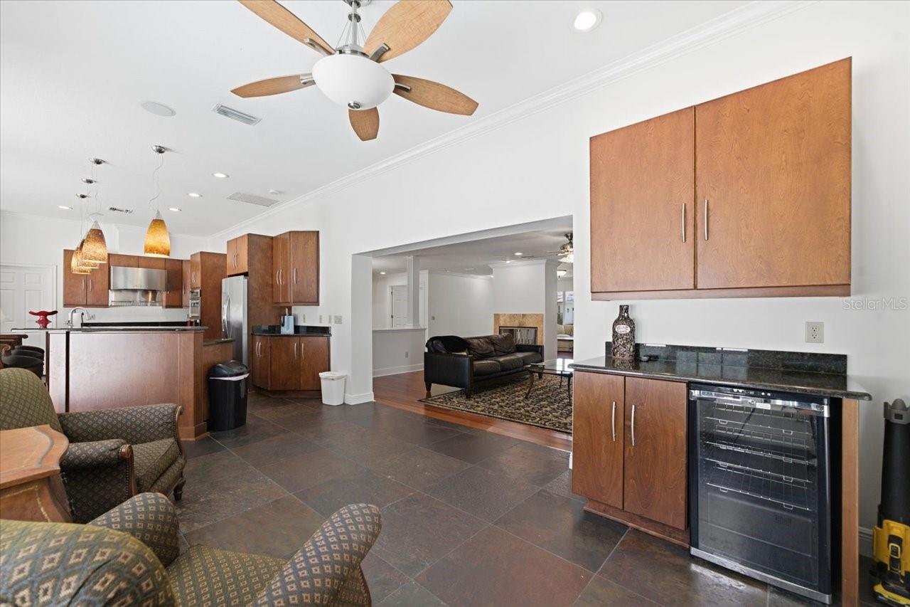 3042 SAMARA DR, TAMPA, FL, 33618