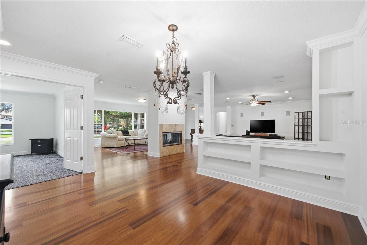 3042 SAMARA DR, TAMPA, FL, 33618