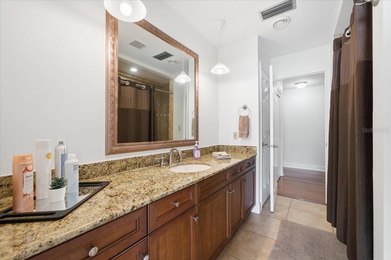 3042 SAMARA DR, TAMPA, FL, 33618
