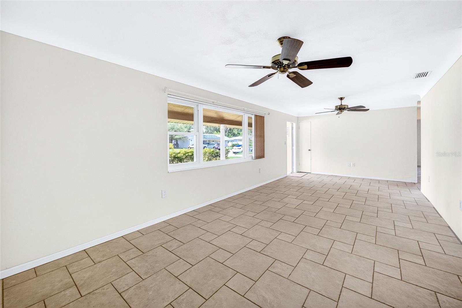 6074 28TH AVE N, ST PETERSBURG, FL, 33710