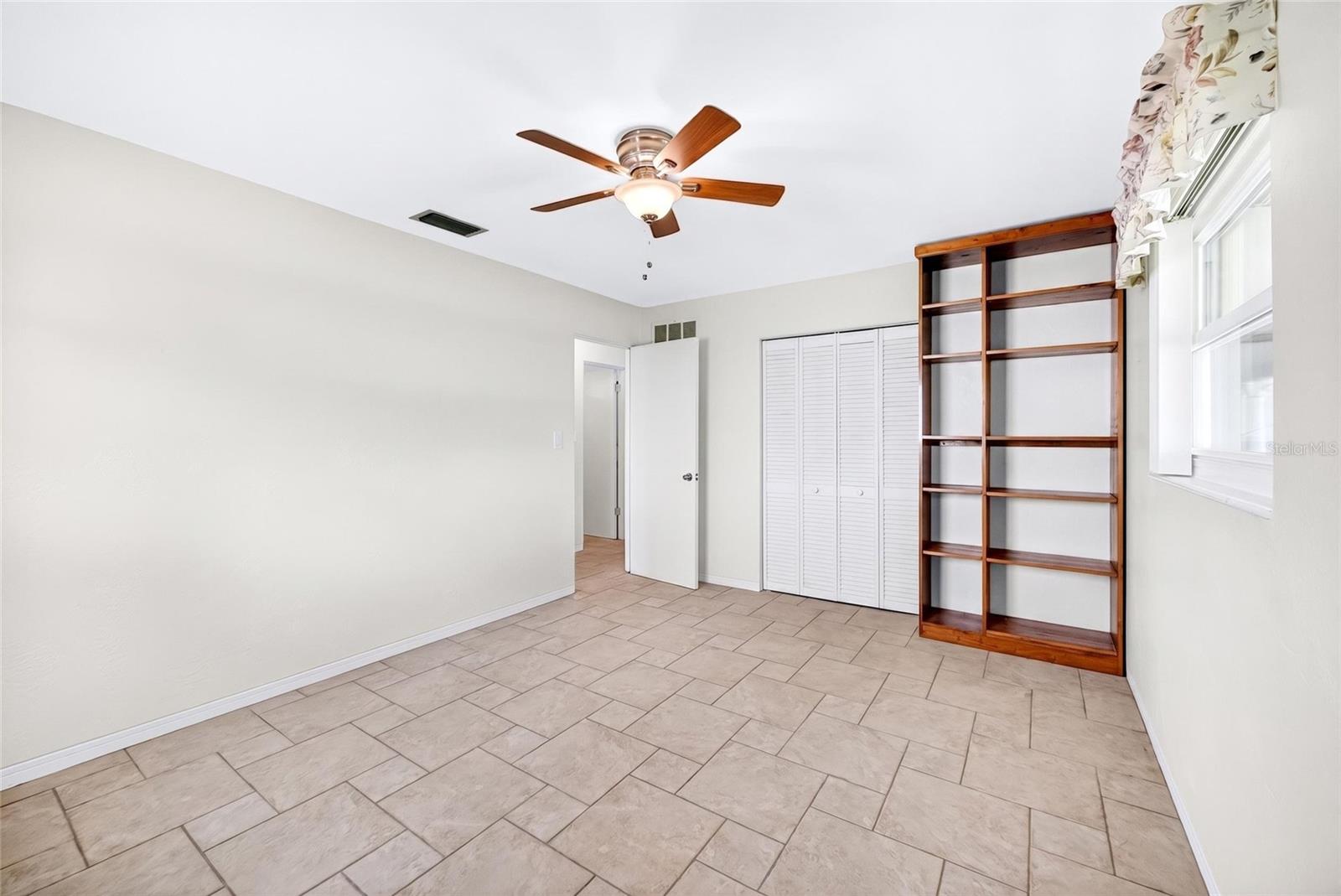 6074 28TH AVE N, ST PETERSBURG, FL, 33710