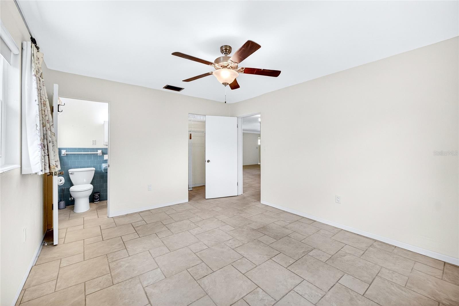 6074 28TH AVE N, ST PETERSBURG, FL, 33710