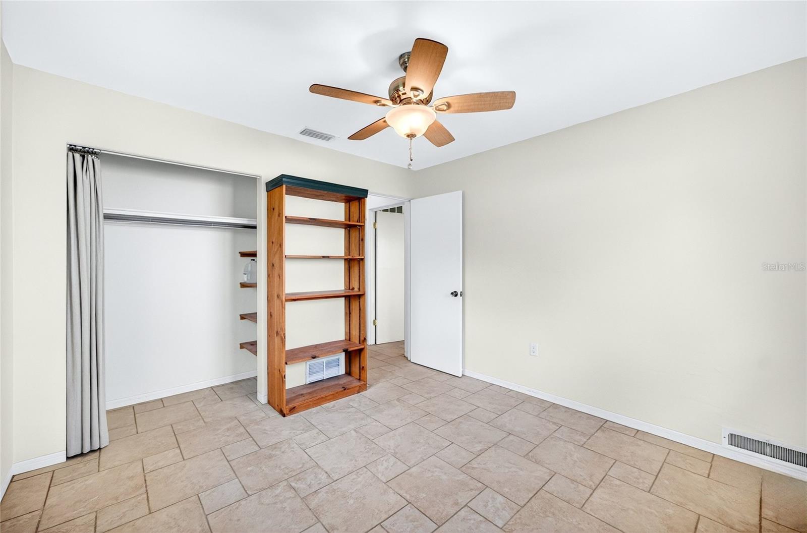 6074 28TH AVE N, ST PETERSBURG, FL, 33710