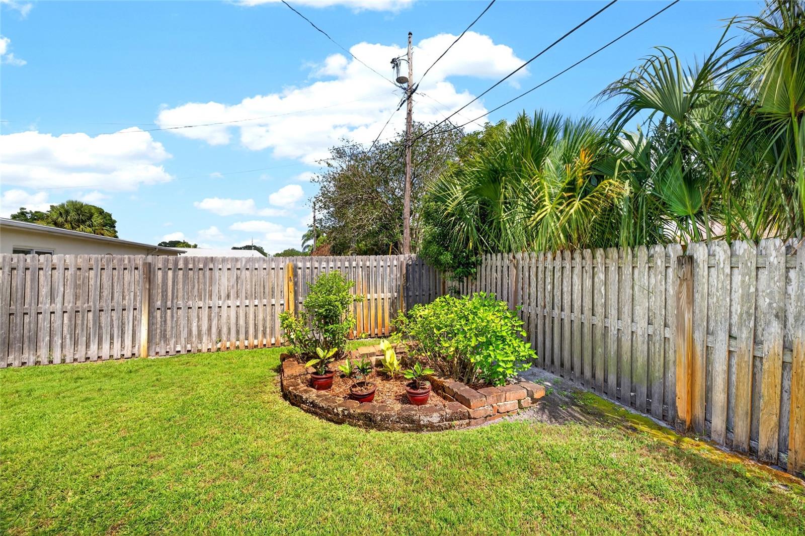 6074 28TH AVE N, ST PETERSBURG, FL, 33710