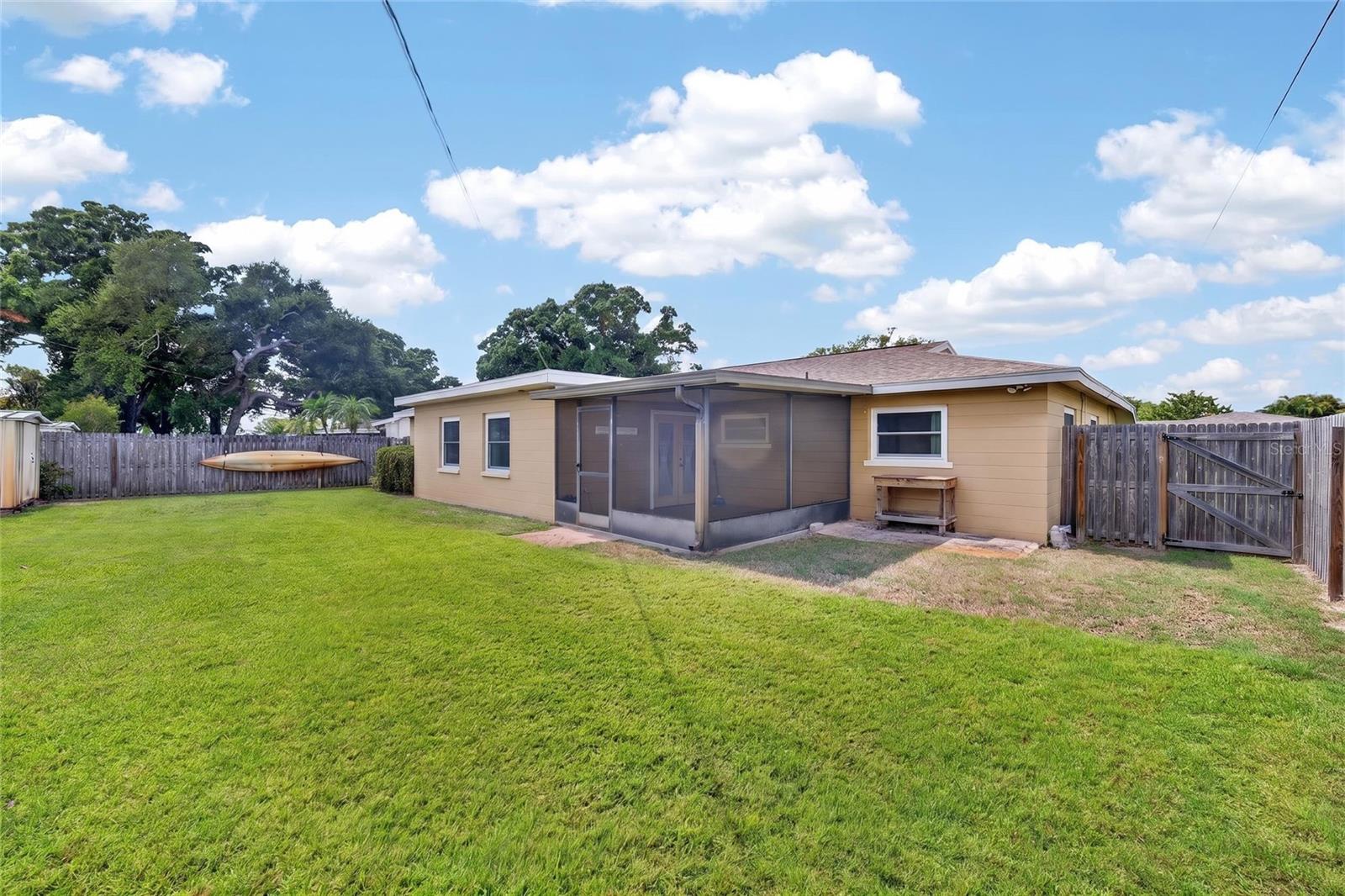 6074 28TH AVE N, ST PETERSBURG, FL, 33710