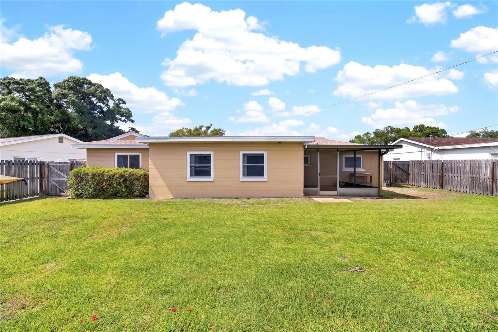 6074 28TH AVE N, ST PETERSBURG, FL, 33710