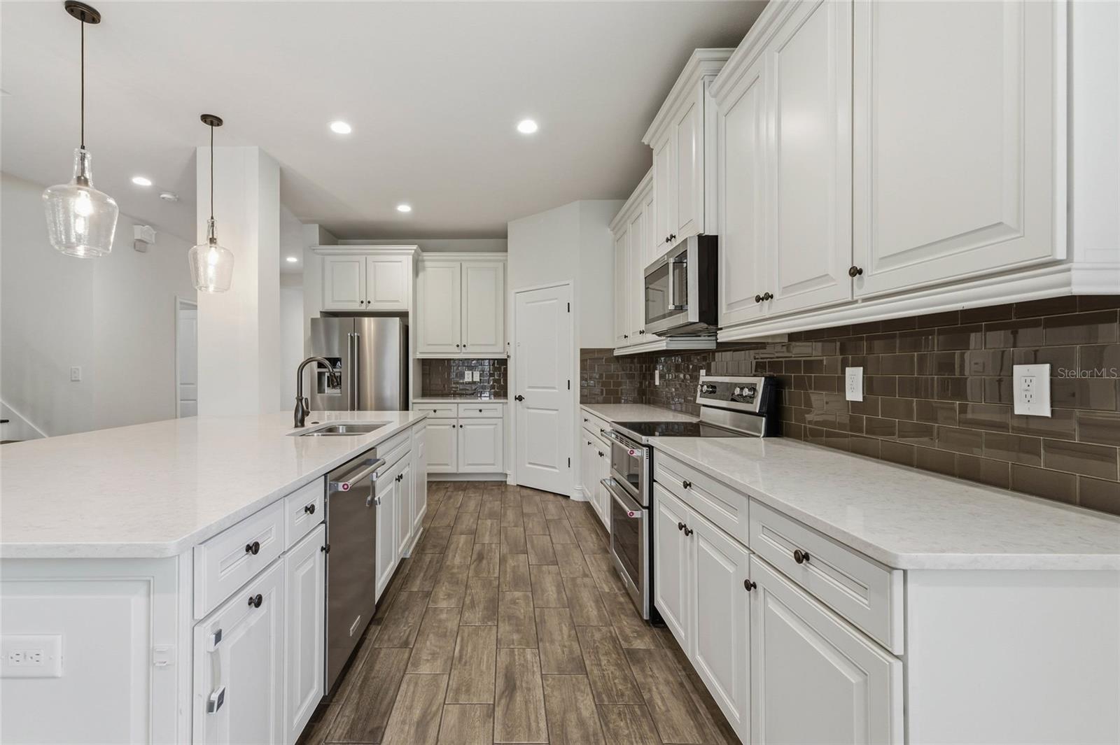 33140 AZALEA RIDGE DR, WESLEY CHAPEL, FL, 33545